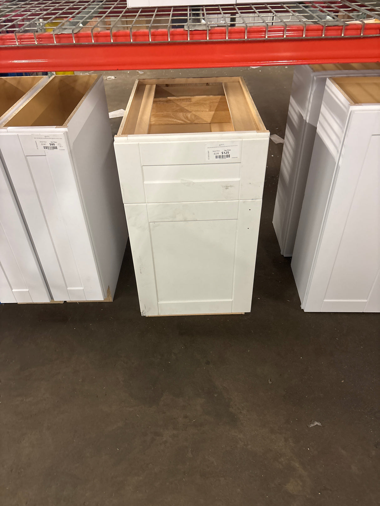 Arlington Vesper White Plywood Shaker Stock Assembled Base Kitchen Cabinet Soft Close 18 in W x 24 in D x 34.5 in H