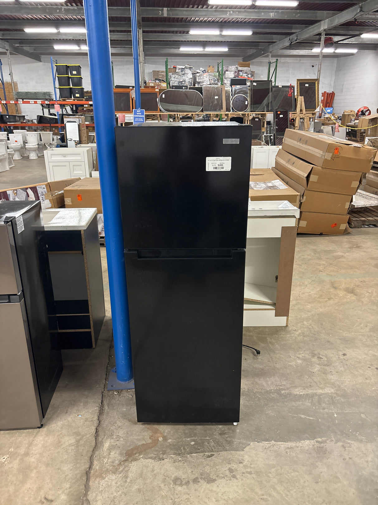 10.1 cu. ft. Top Freezer Refrigerator in Black