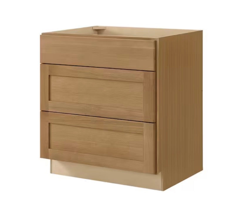 Avondale 30 in. W x 24 in. D x 34.5 in. H Ready to Assemble Plywood Shaker Drawer Base Kitchen Cabinet in White Oak