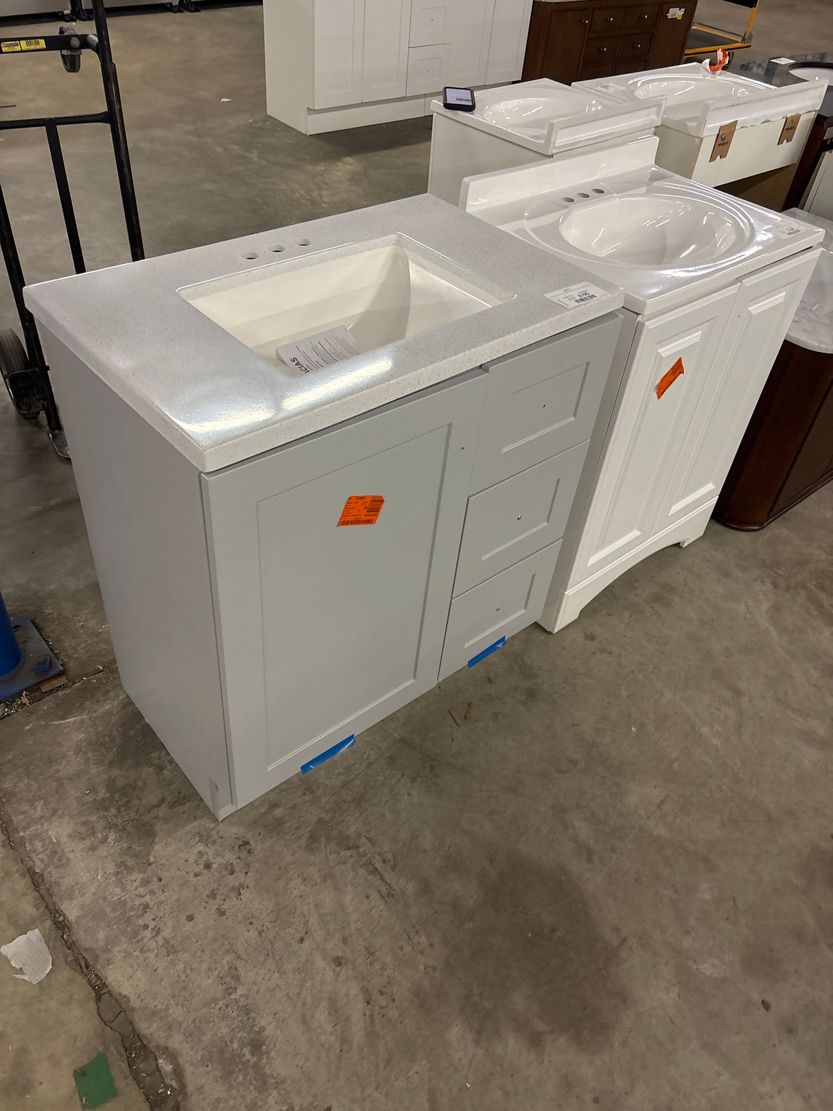 Bannister 31 in. W x 19 in. D x 35 in. H Single Sink Bath Vanity in Pearl Gray with White Cultured Marble Top