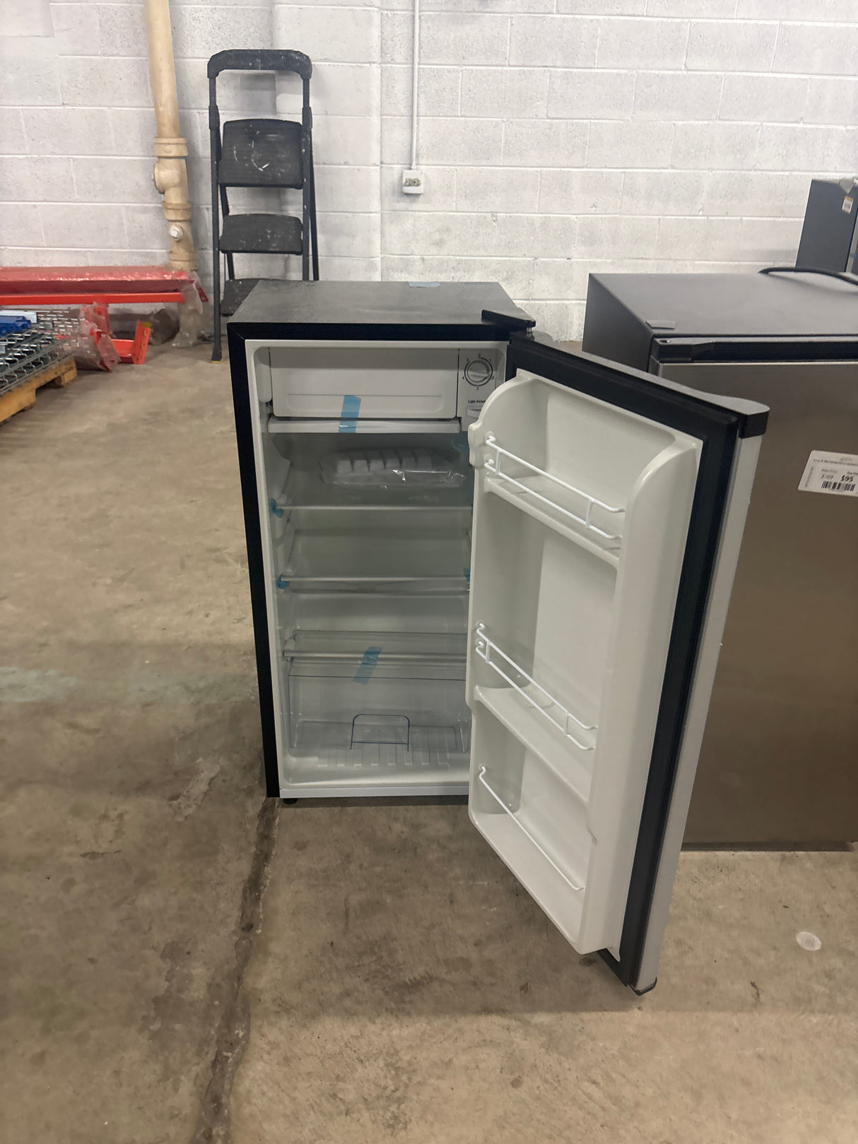 16 in. 3.1 cu.ft. Mini Refrigerator in Silver with Freezer, 5-Settings Temperature Adjustable