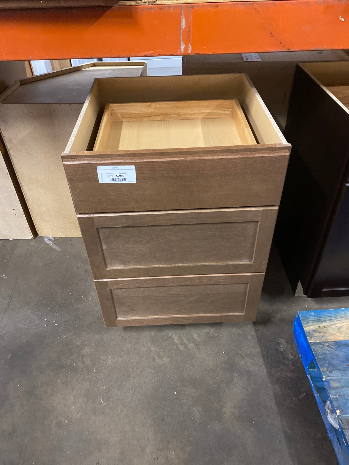Sinclair 24 in. W x 24 in. D x 34.5 in. H Assembled 3 Drawer Base Kitchen Cabinet in Shaker Saddle Oak