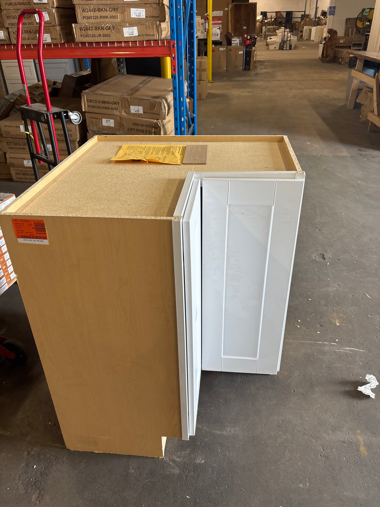 Shaker Satin White Stock Assembled Lazy Susan Corner Base Kitchen Cabinet (28.5 in. x 34.5 in. x16.5 in.)