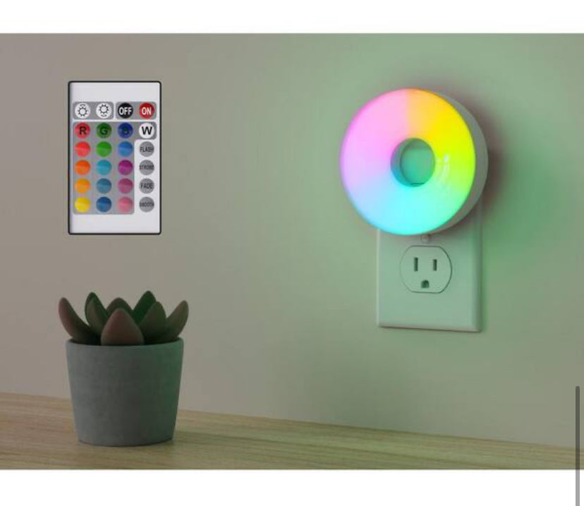 RGBW Color Changing Plug-In LED White Night Light with Remote Control
