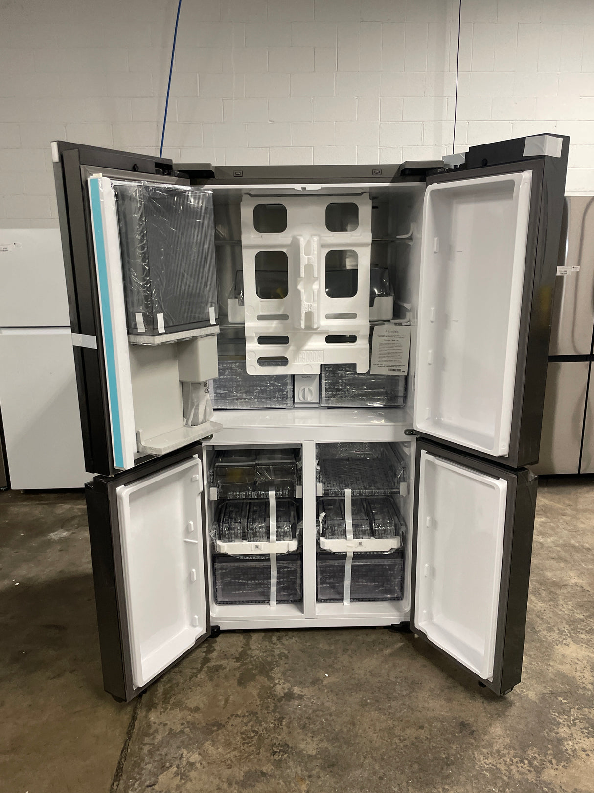 Samsung 29 cu. ft. Bespoke 4-Door Flex Refrigerator with Beverage Center