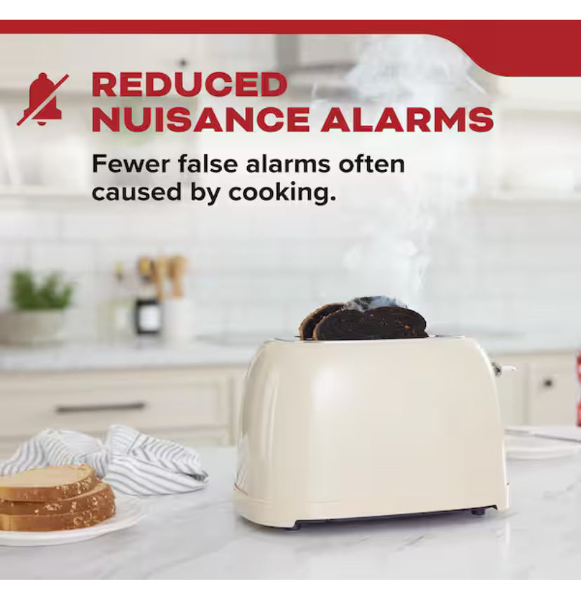 10-Year Hardwired Interconnected Smoke Detector with Photoelectric Sensor 21031556