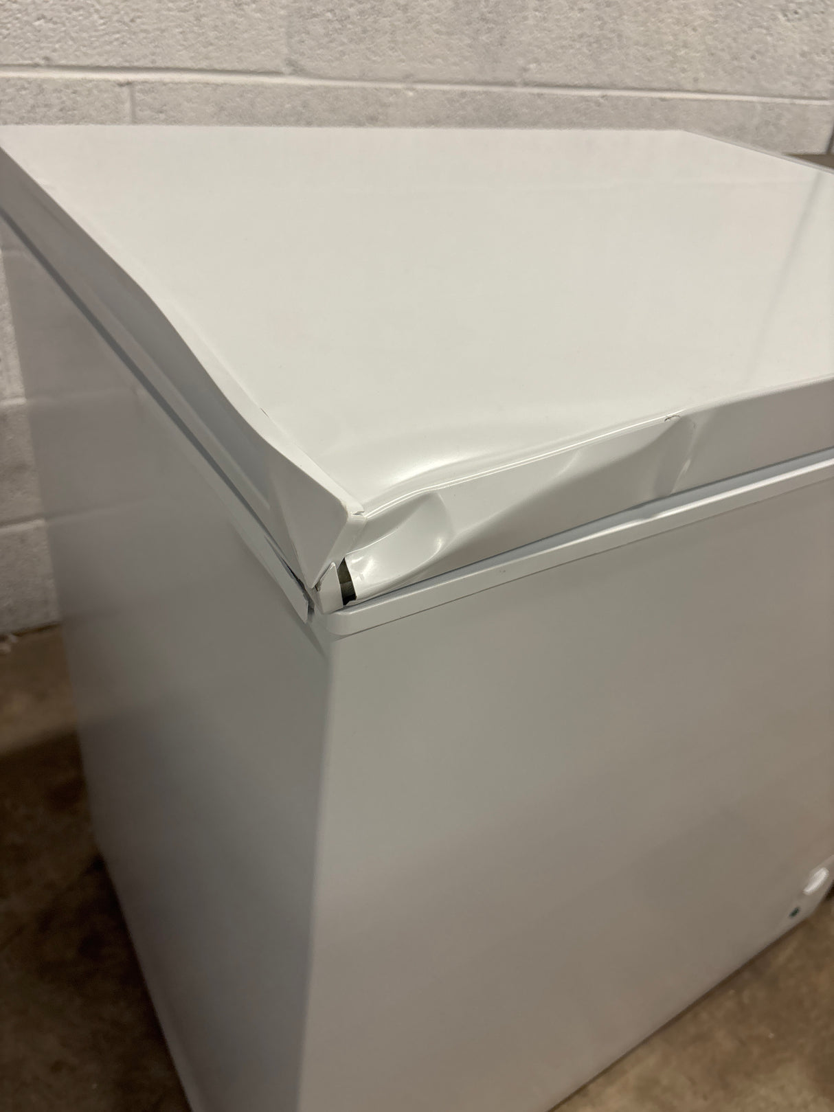 7.0 cu. ft. Manual Defrost Chest Freezer with LED Light in White Garage Ready