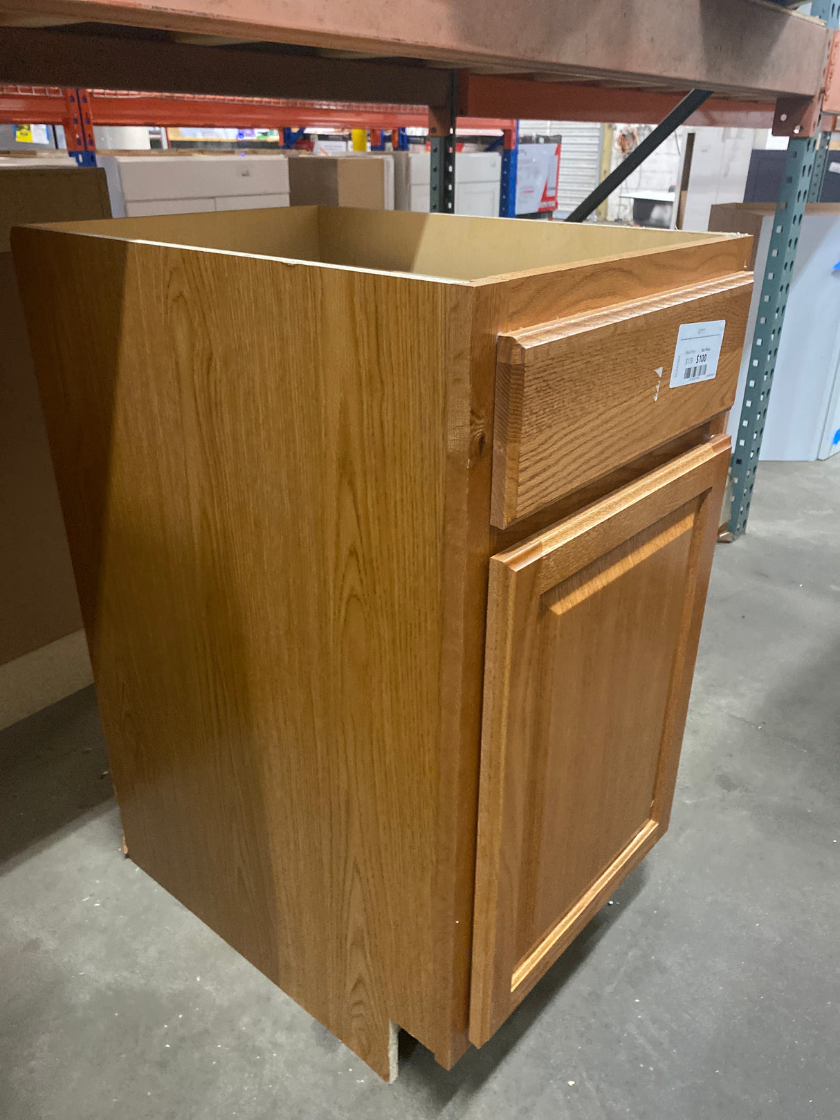 Hampton Medium Oak Raised Panel Stock Assembled Base Kitchen Cabinet with Drawer Glides (18 in. x 34.5 in. x 24 in.)