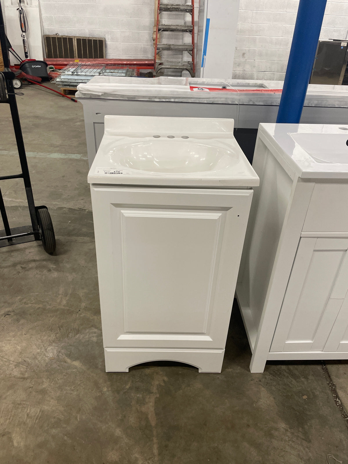 19 in. W x 18 in. D x 34 in. H Single Sink Freestanding Bath Vanity in White with White Cultured Marble Top