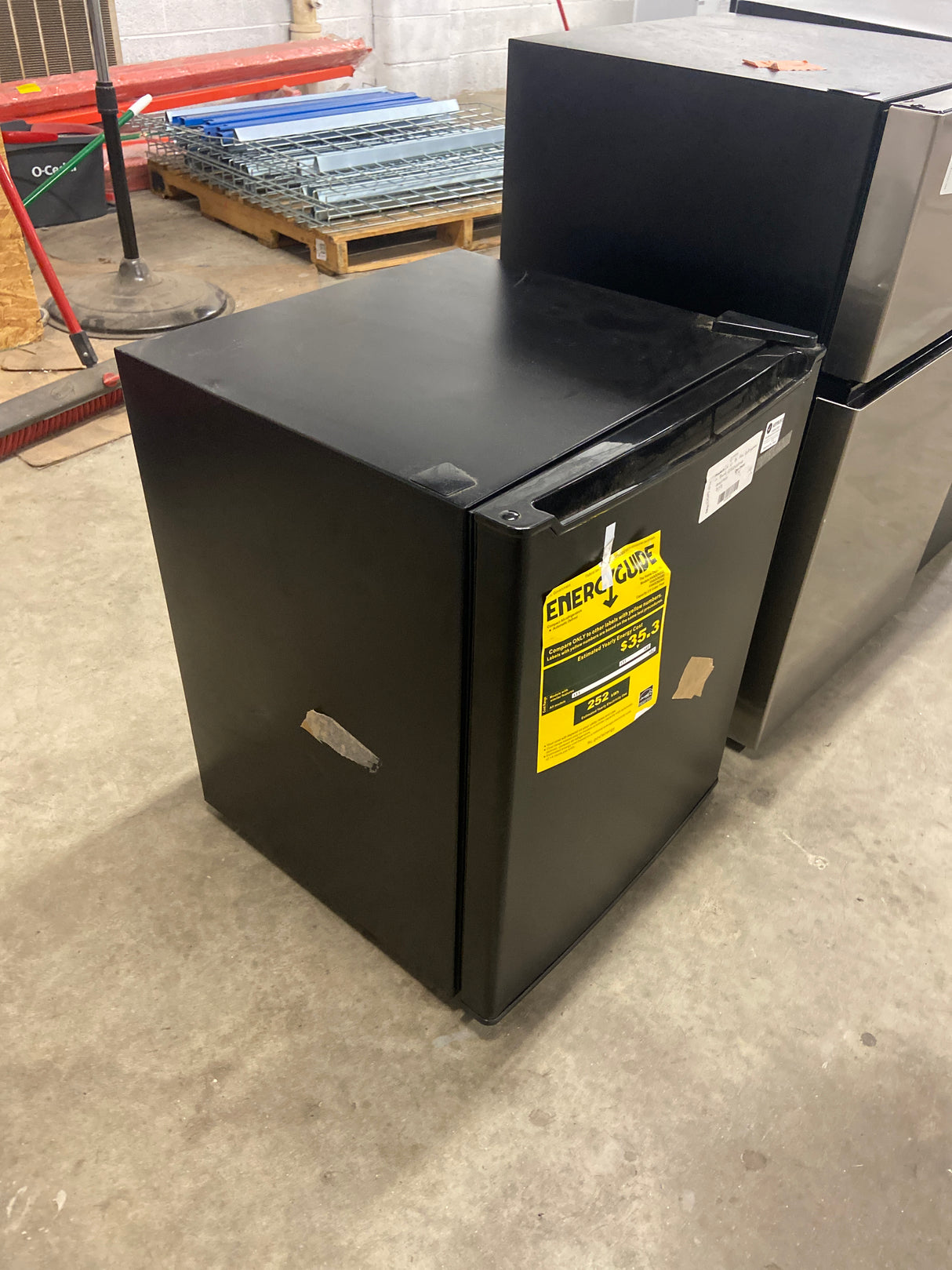 2.6 Cu. Ft. Mini Refrigerator in Black, ENERGY STAR