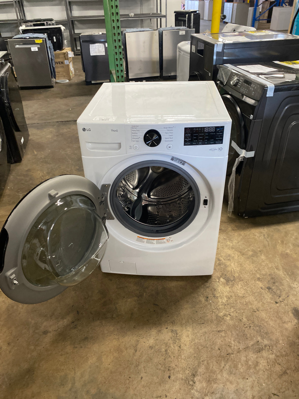 LG 4.5 cu. ft. Front Load Washer with TurboWash 360 and Built-In Intelligence