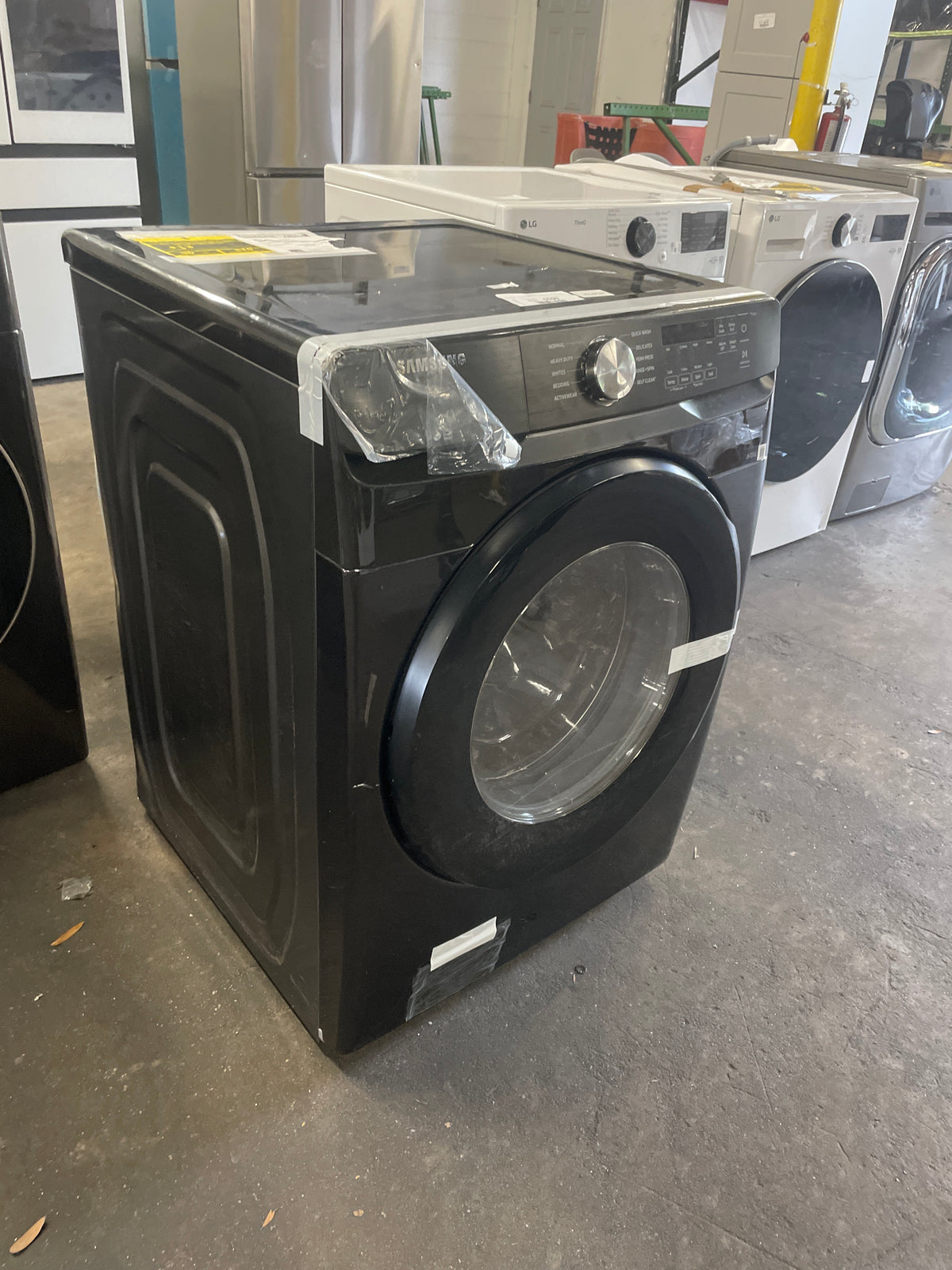 Samsung 4.5 cu. ft. Front Load Washer with Vibration Reduction Technology+