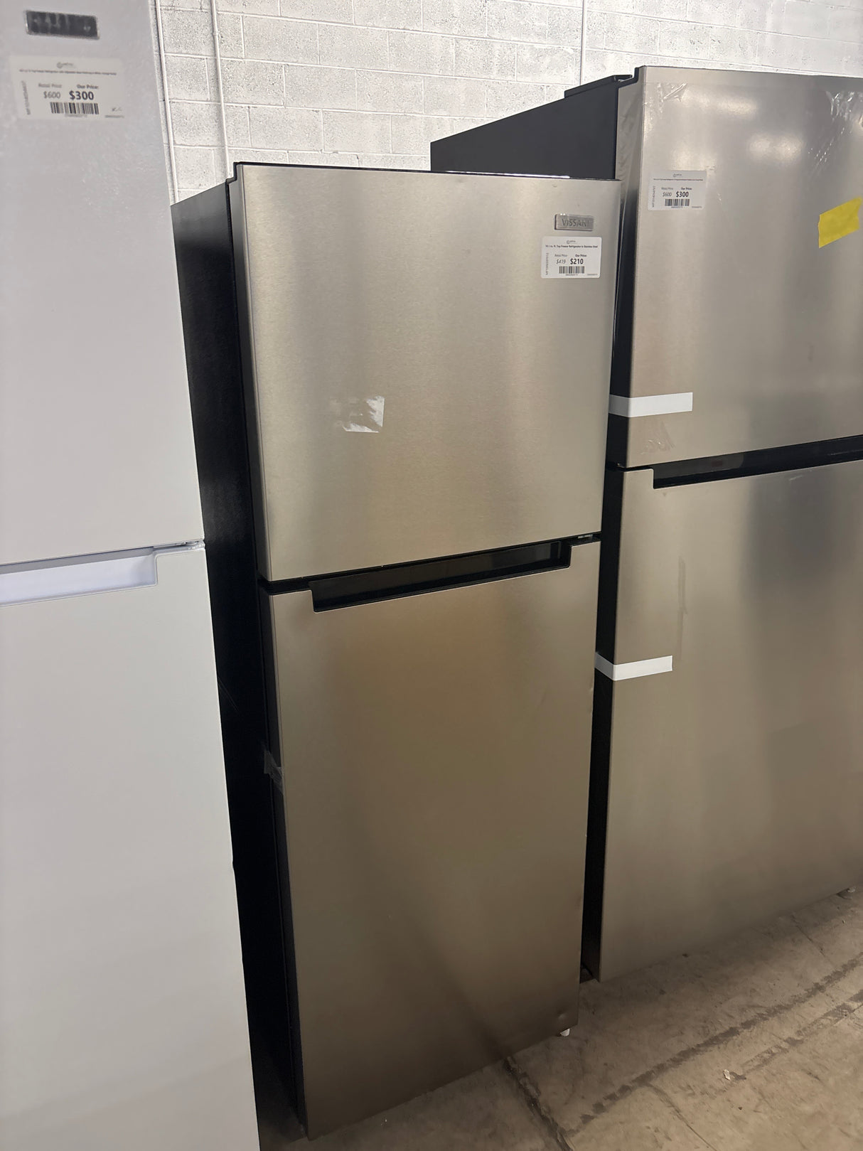 10.1 cu. ft. Top Freezer Refrigerator in Stainless Steel