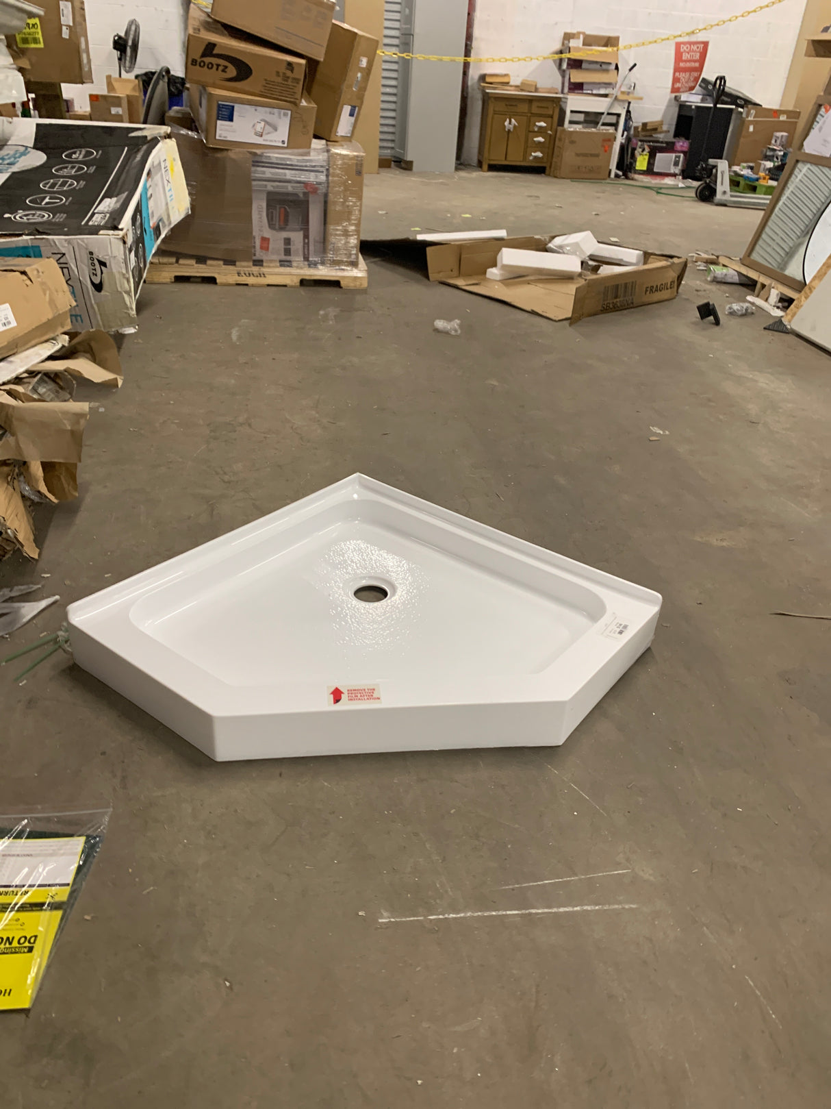 36 in. x 36 in. Acrylic Double Threshold Floor Corner Neo-Angle Shower Pan Base with Corner Drain in White