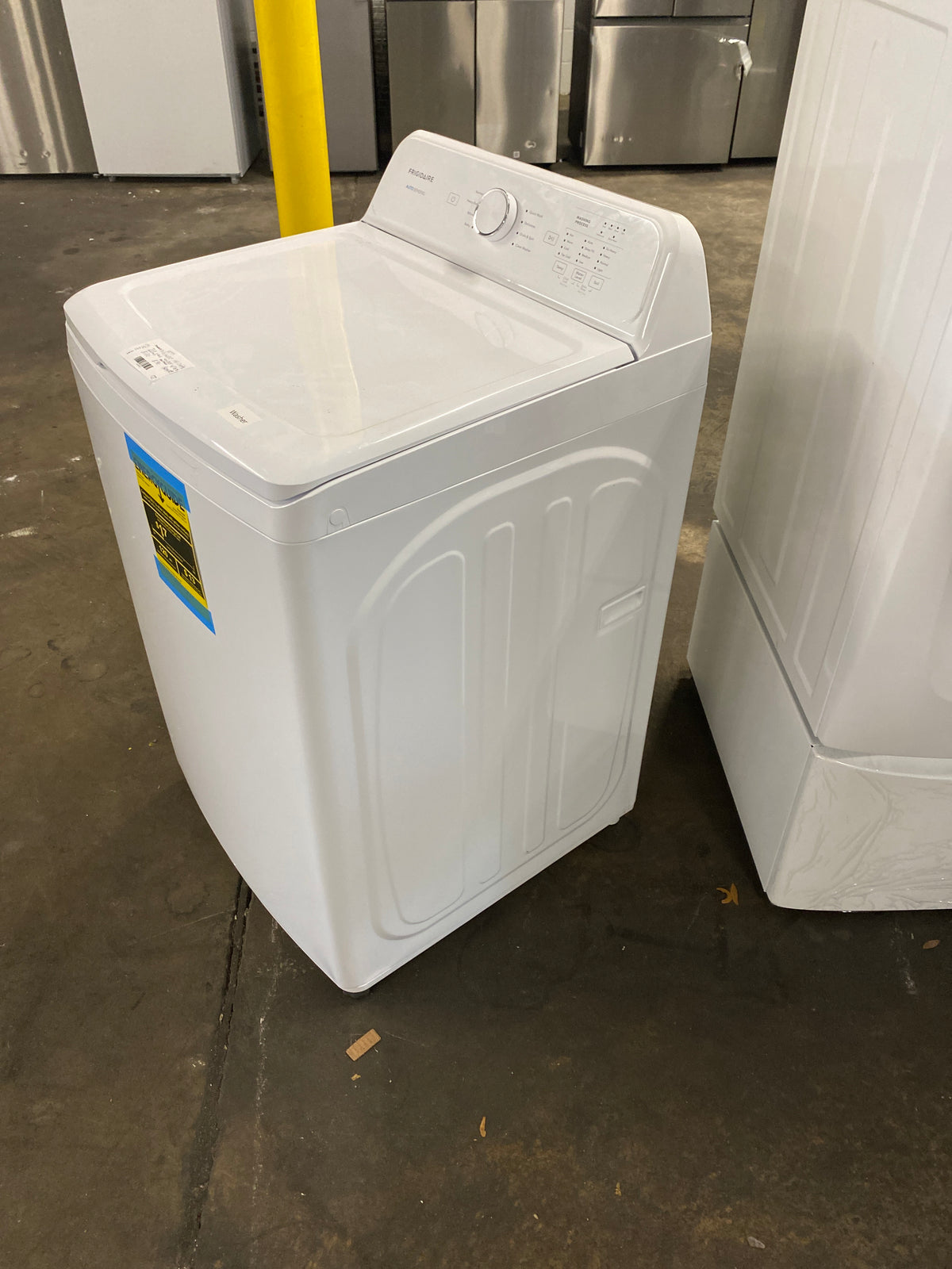 4.1 Cu. Ft. Top Load Washer in White with 8-Wash Cycles and Automatic Load Sensing