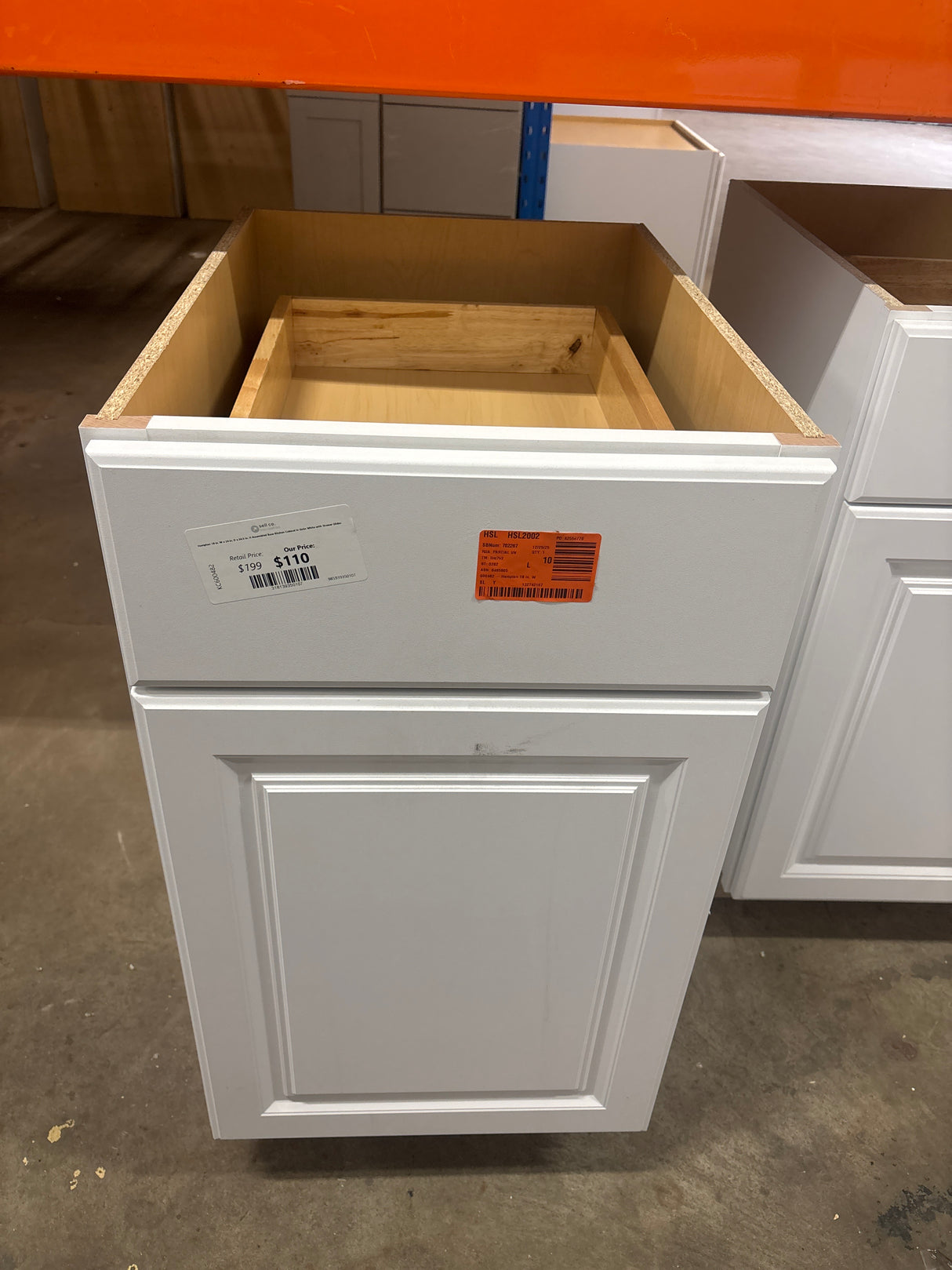 Hampton 18 in. W x 24 in. D x 34.5 in. H Assembled Base Kitchen Cabinet in Satin White with Drawer Glides