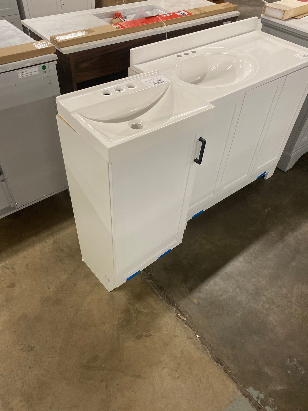 19 in. W x 18 in. D x 34 in. H Single Sink Freestanding Bath Vanity in White with White Cultured Marble Top