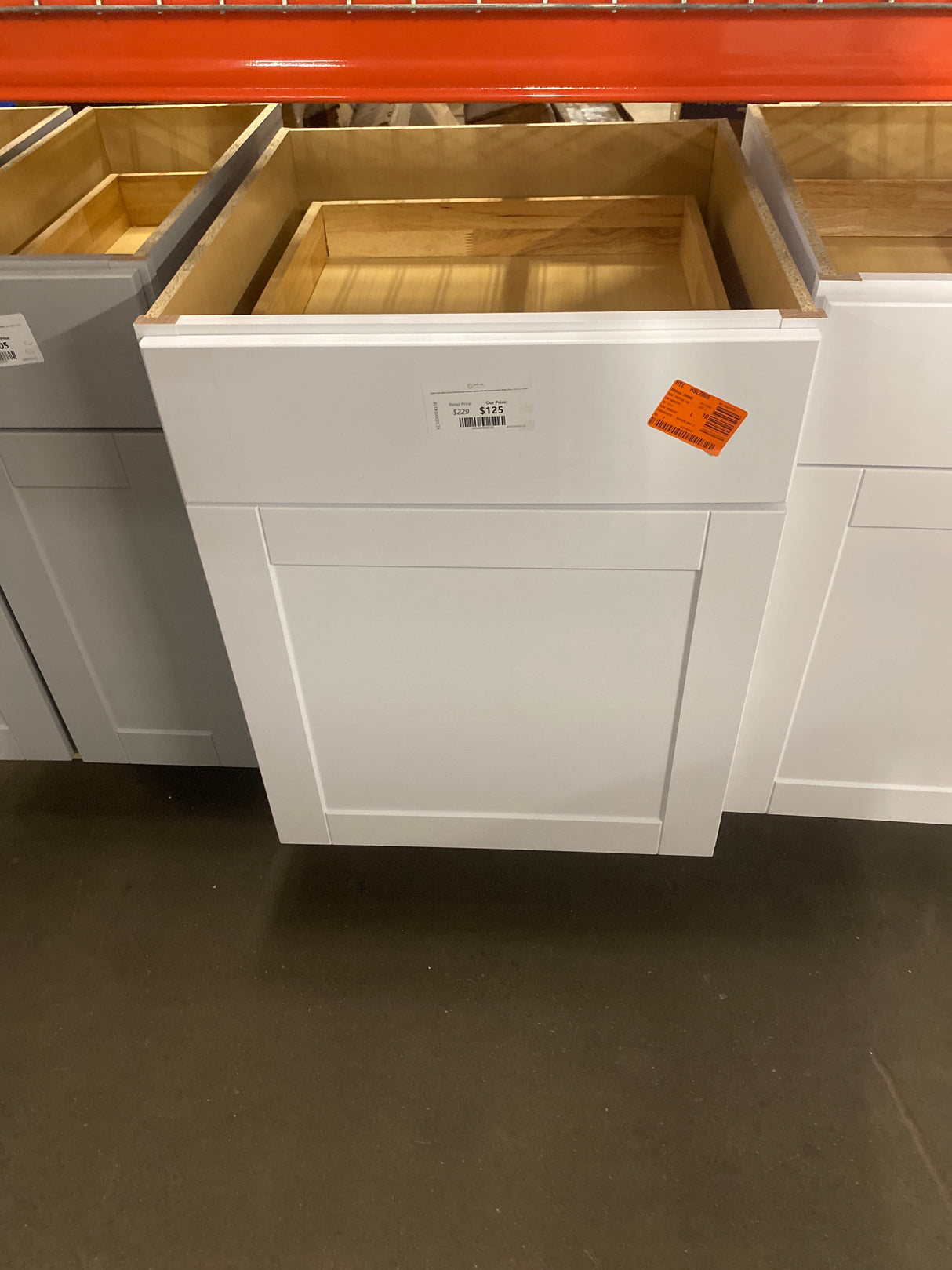 Shaker Satin White Stock Assembled Base Kitchen Cabinet with Ball-Bearing Drawer Glides (24 in. x 34.5 in. x 24 in.)