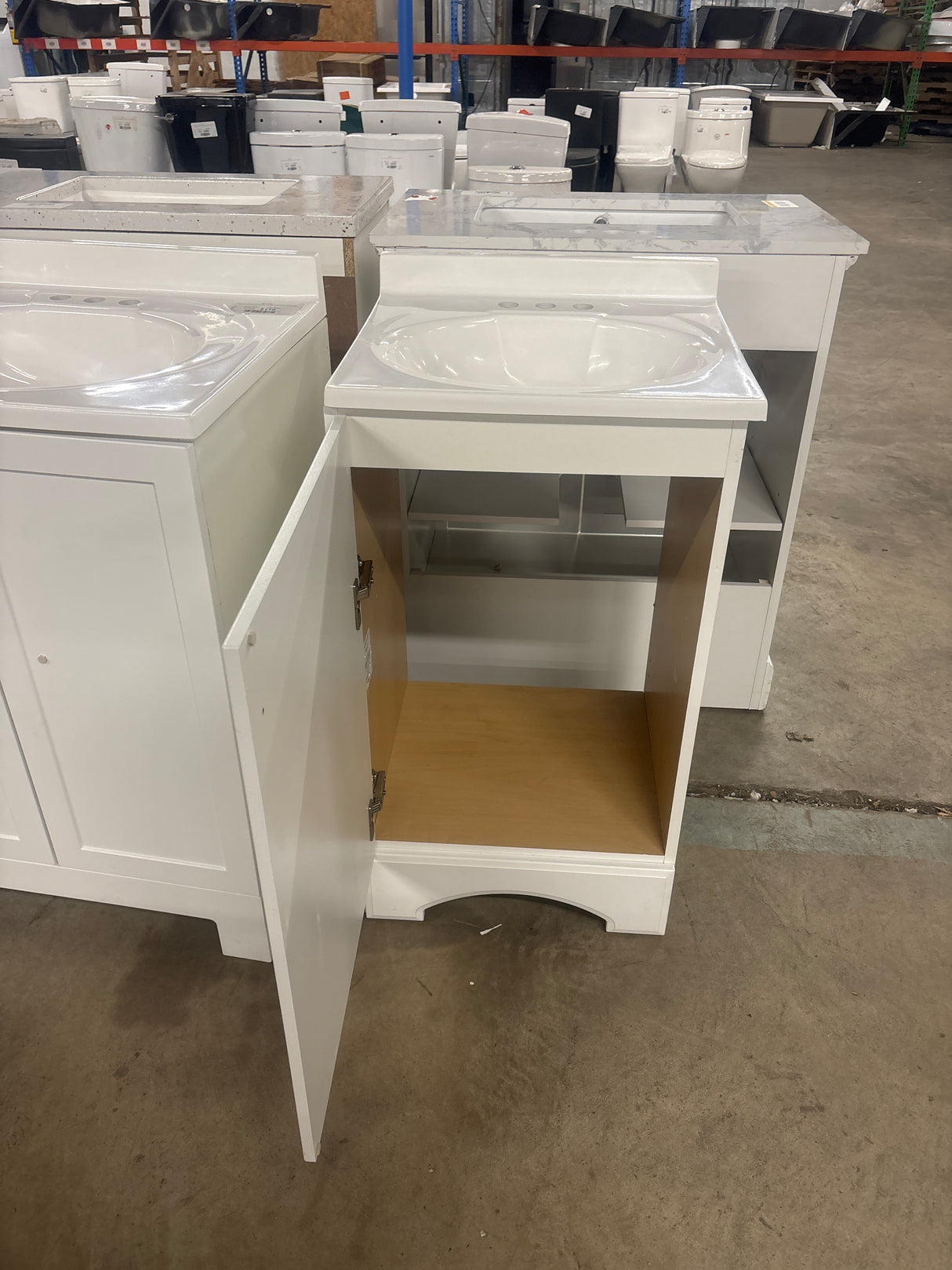 19 in. W x 18 in. D x 34 in. H Single Sink Freestanding Bath Vanity in White with White Cultured Marble Top