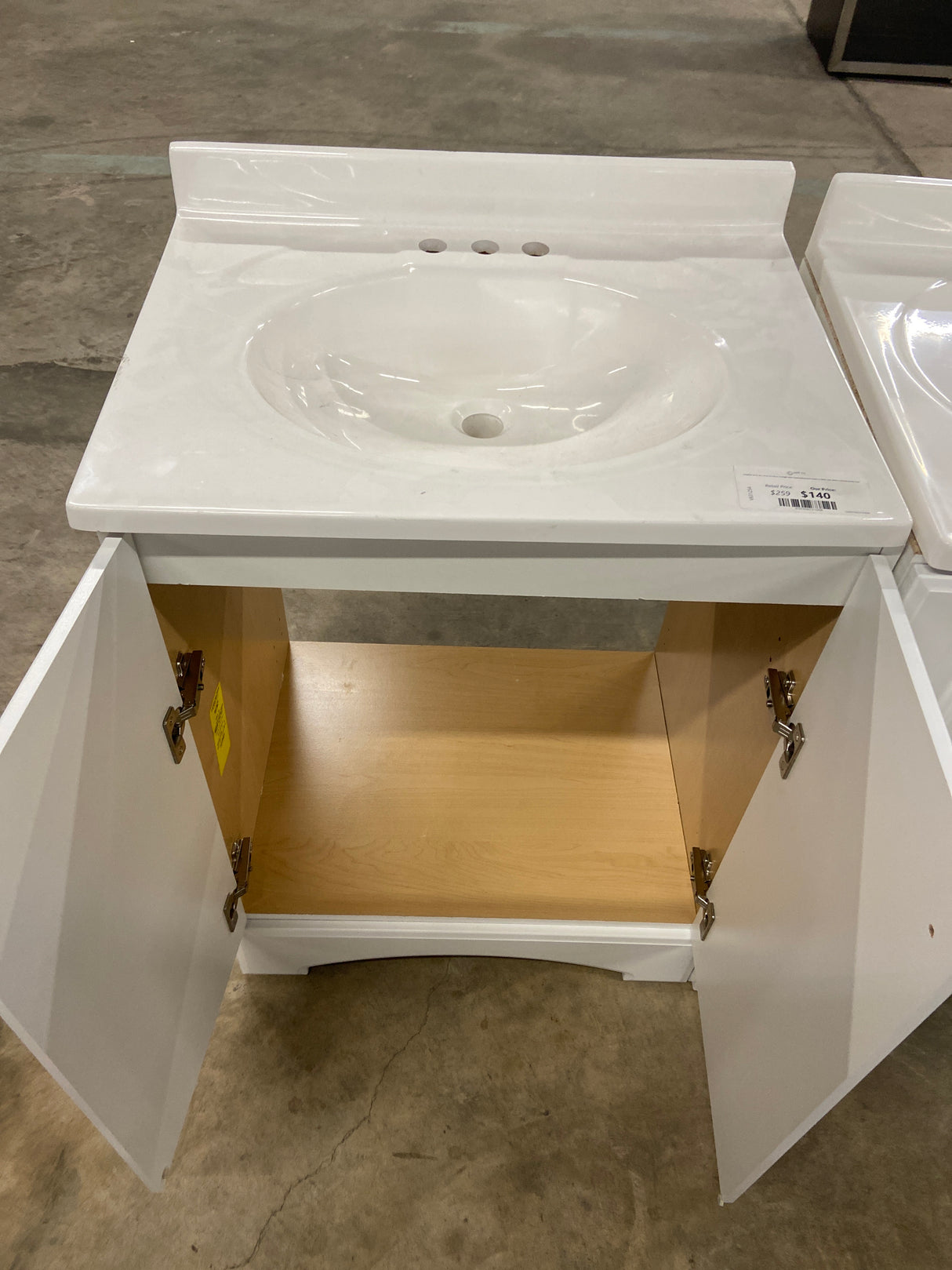 Everdean 25 in. W x 19 in. D x 34 in. H Single Sink Freestanding Bath Vanity in White with White Cultured Marble Top