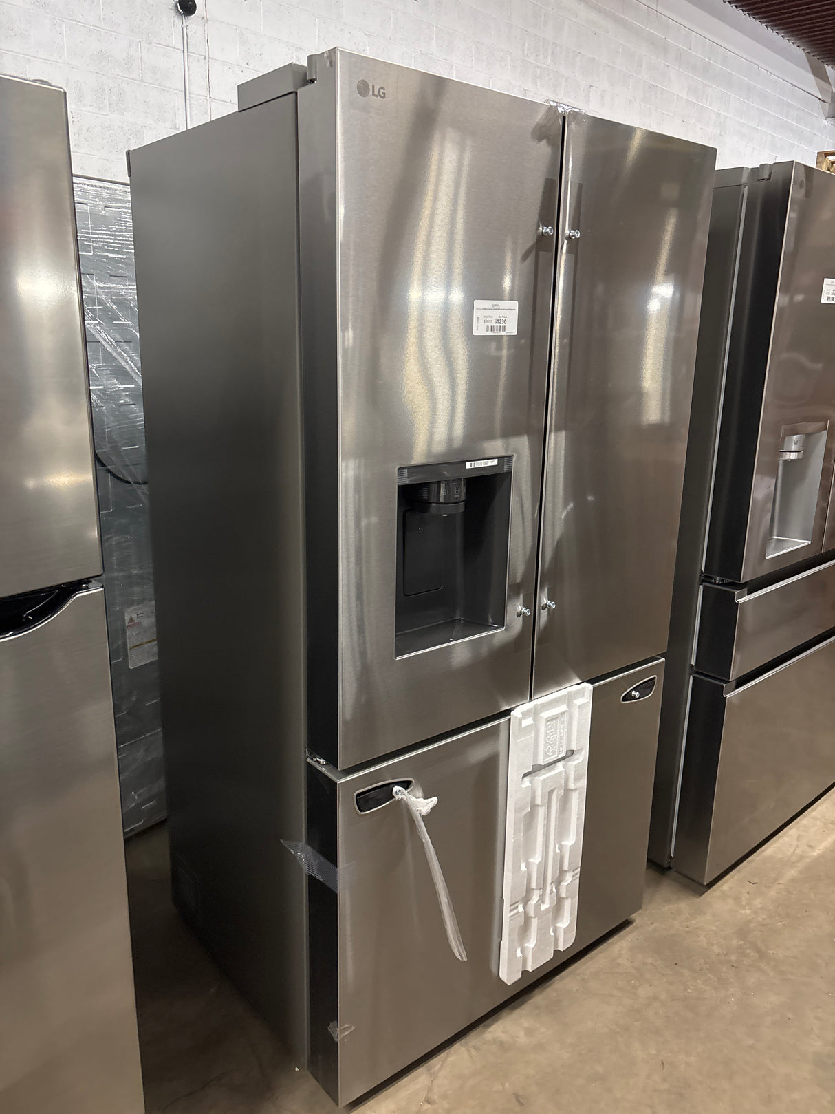 LG 26 cu. ft. Smart Counter-Depth MAX French Door Refrigerator