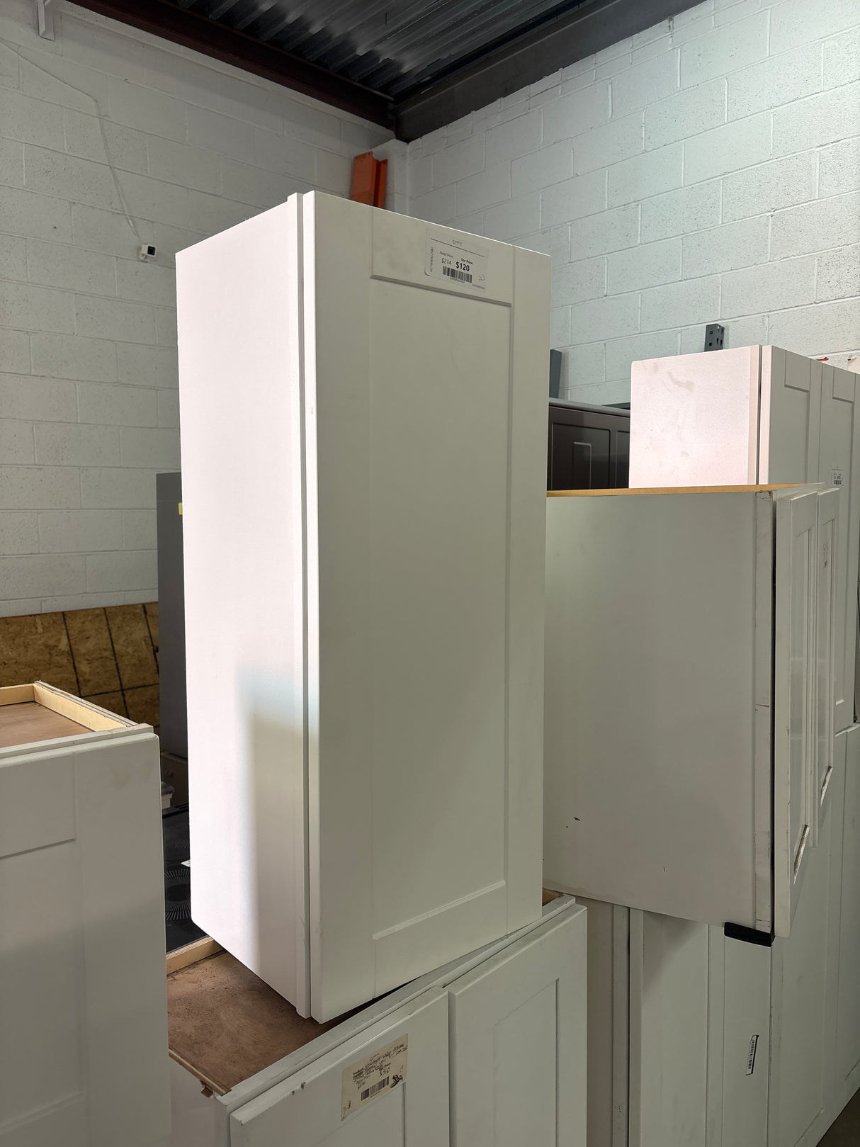 Arlington Vesper White Plywood Shaker Stock Assembled Wall Kitchen Cabinet Soft Close 15 in. W x 12 in. D x 36 in. H