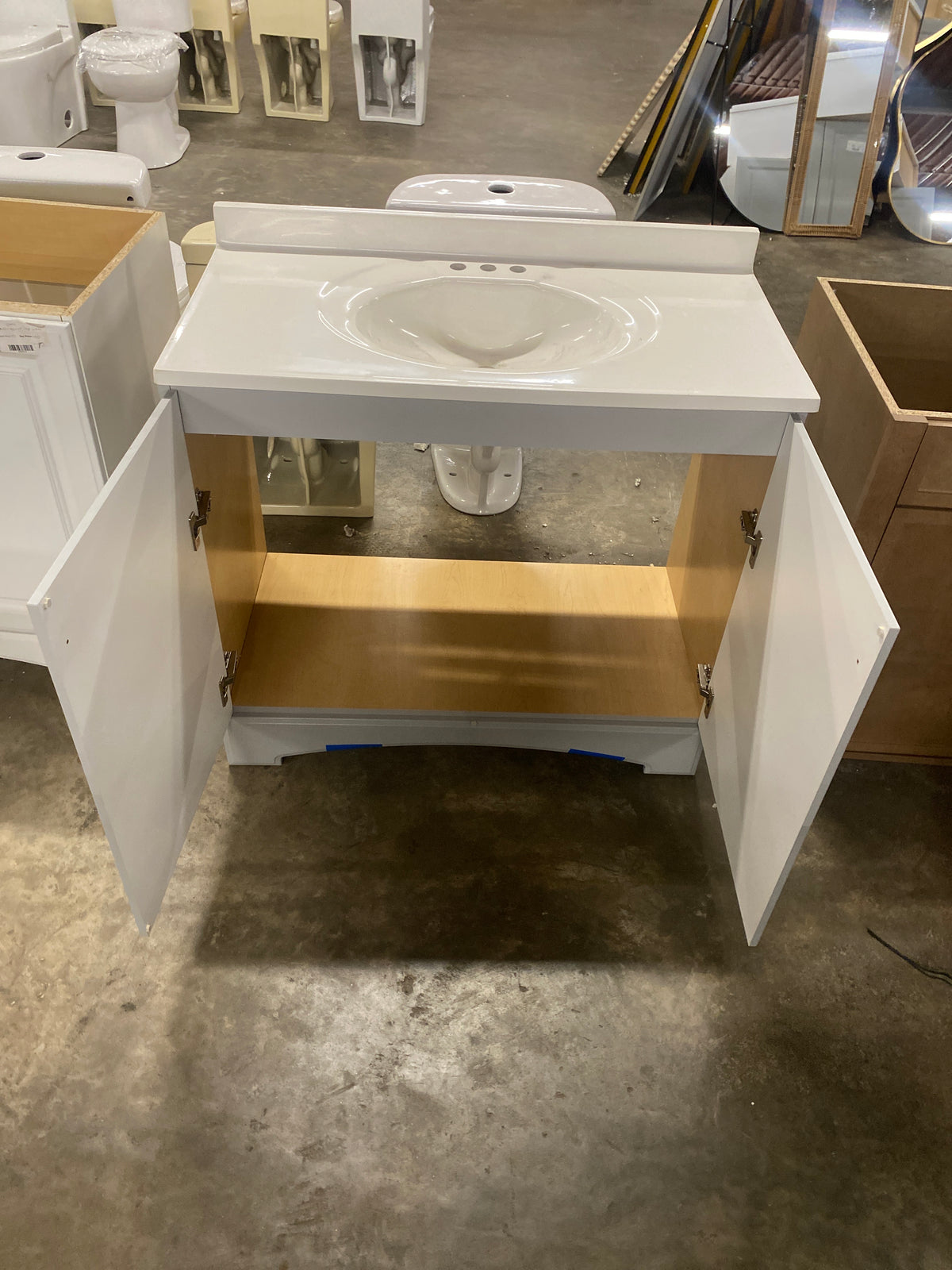 37 in. Single Sink Pearl Gray Bath Vanity with Top
