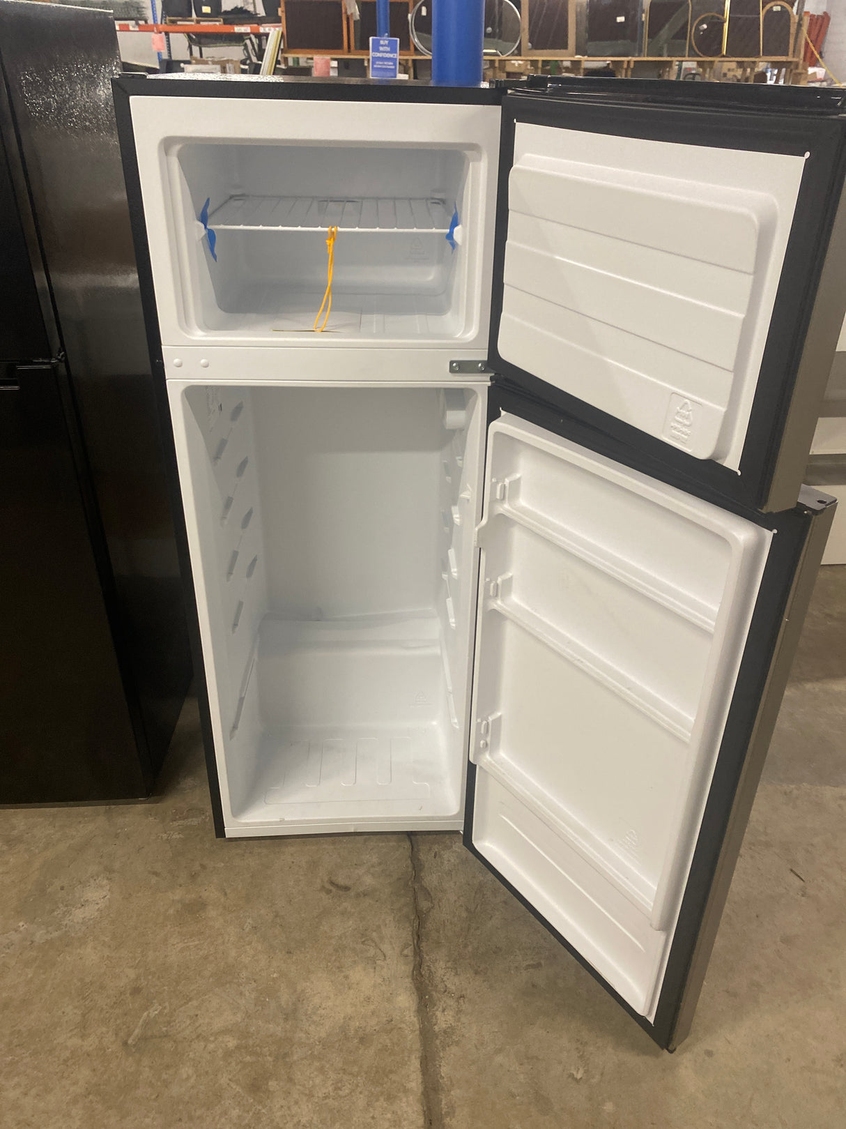 7.2 cu. ft. Top Freezer Refrigerator in Stainless Steel Look