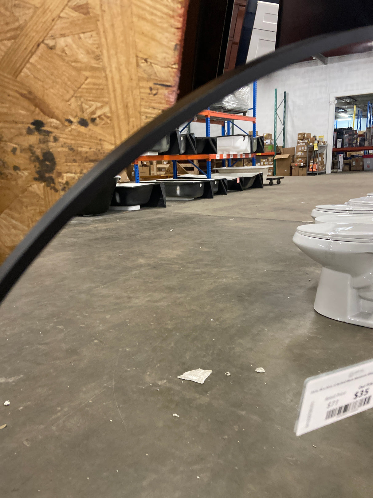 24 in. W x 36 in. H Arched Black Aluminum Alloy Framed Wall Mirror