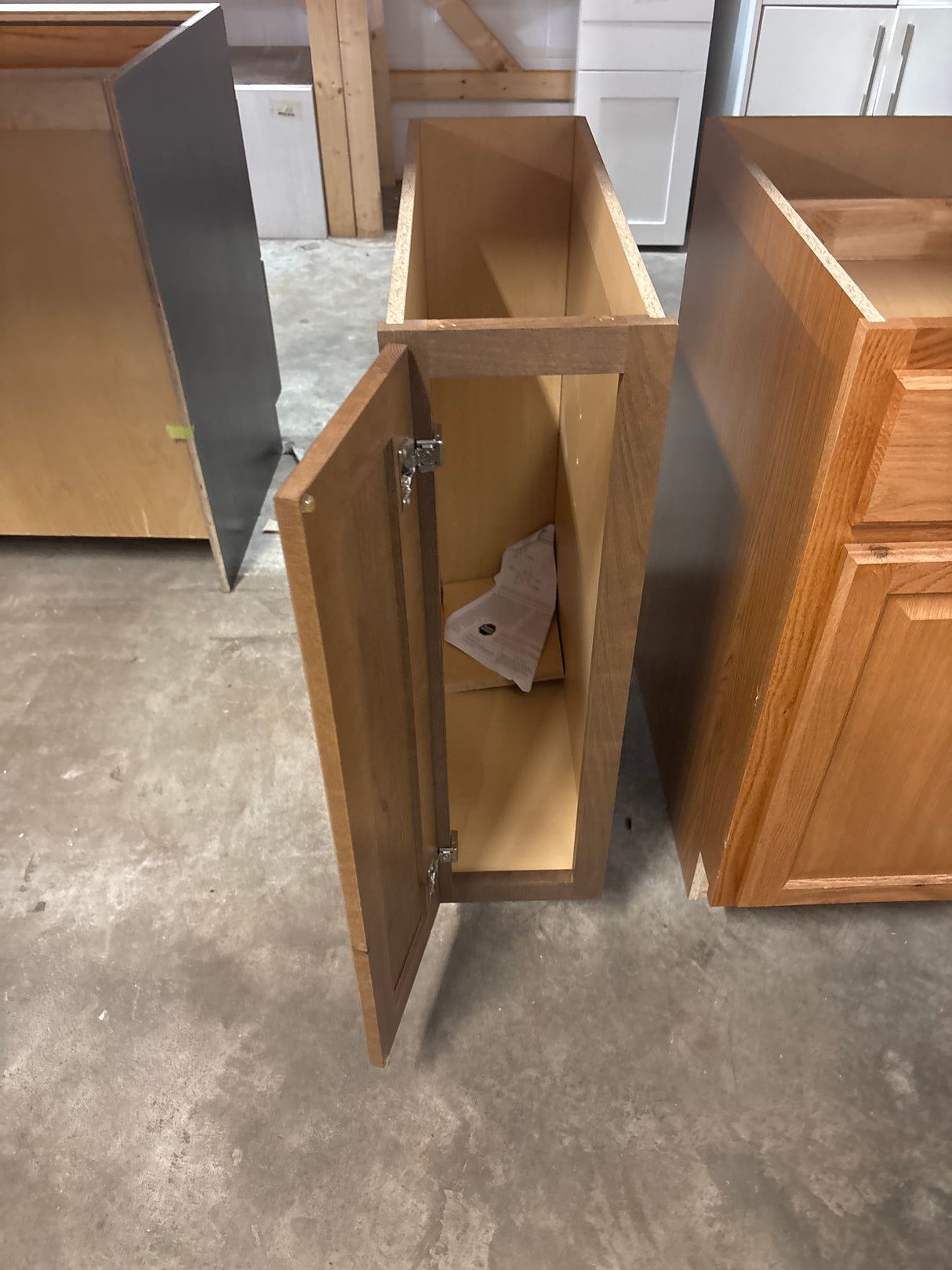 Sinclair 9 in. W x 24 in. D x 34.5 in. H Assembled Full Height Door Base Kitchen Cabinet in Shaker Saddle Oak