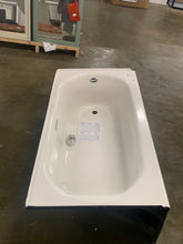 Load image into Gallery viewer, Princeton 60 in. x 30 in. Soaking Bathtub with Right Hand Drain in White
