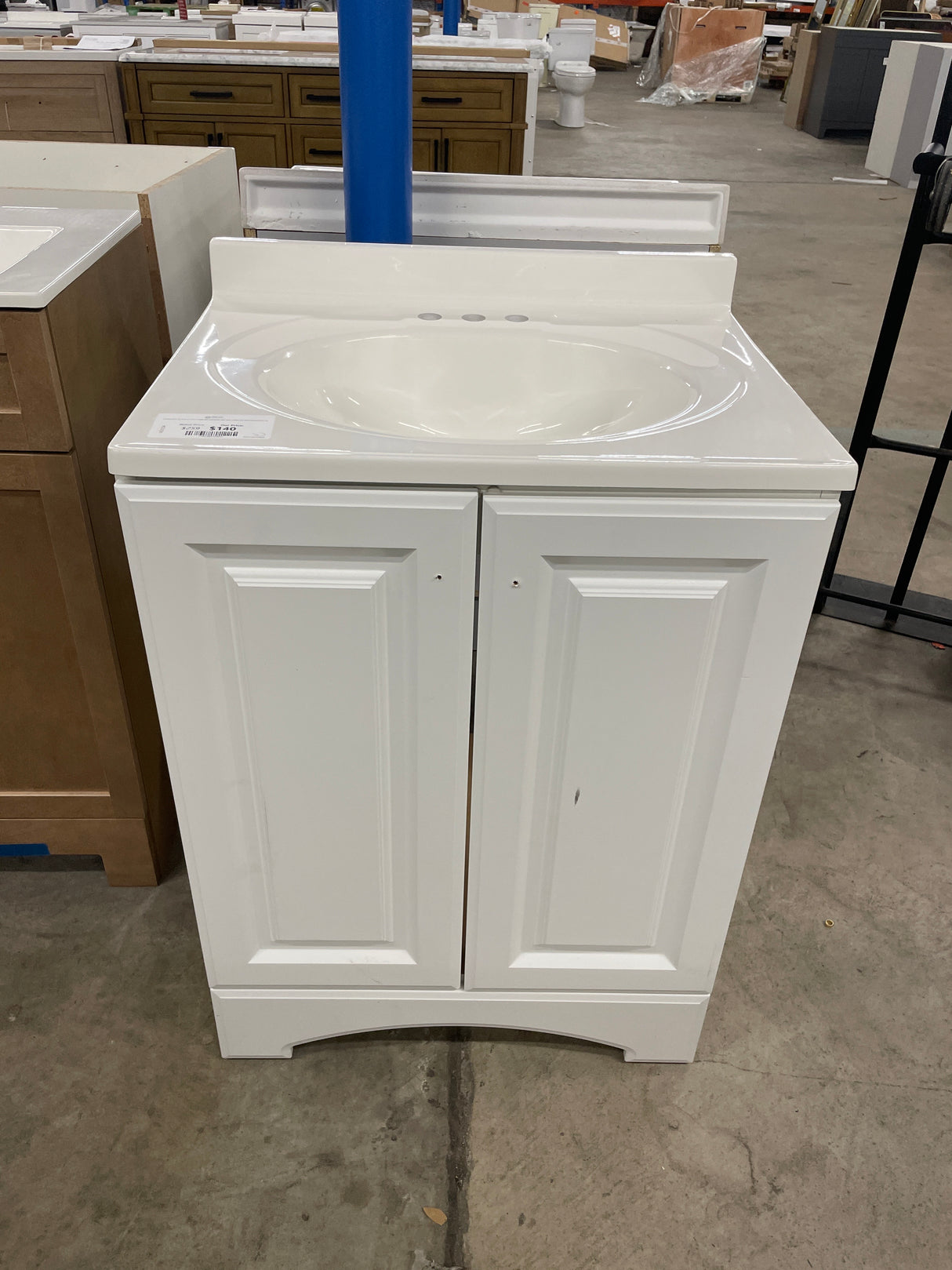 Everdean 25 in. W x 19 in. D x 34 in. H Single Sink Freestanding Bath Vanity in White with White Cultured Marble Top