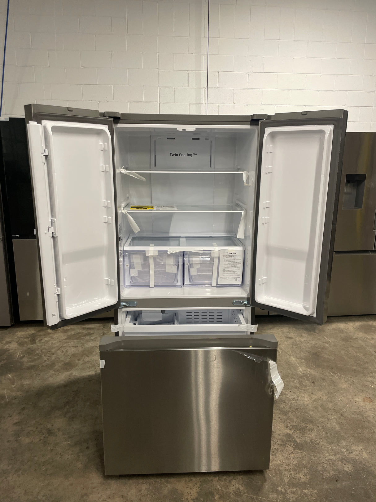 Samsung 17.5 cu. ft. Smart Counter Depth 3-Door French Door Refrigerator