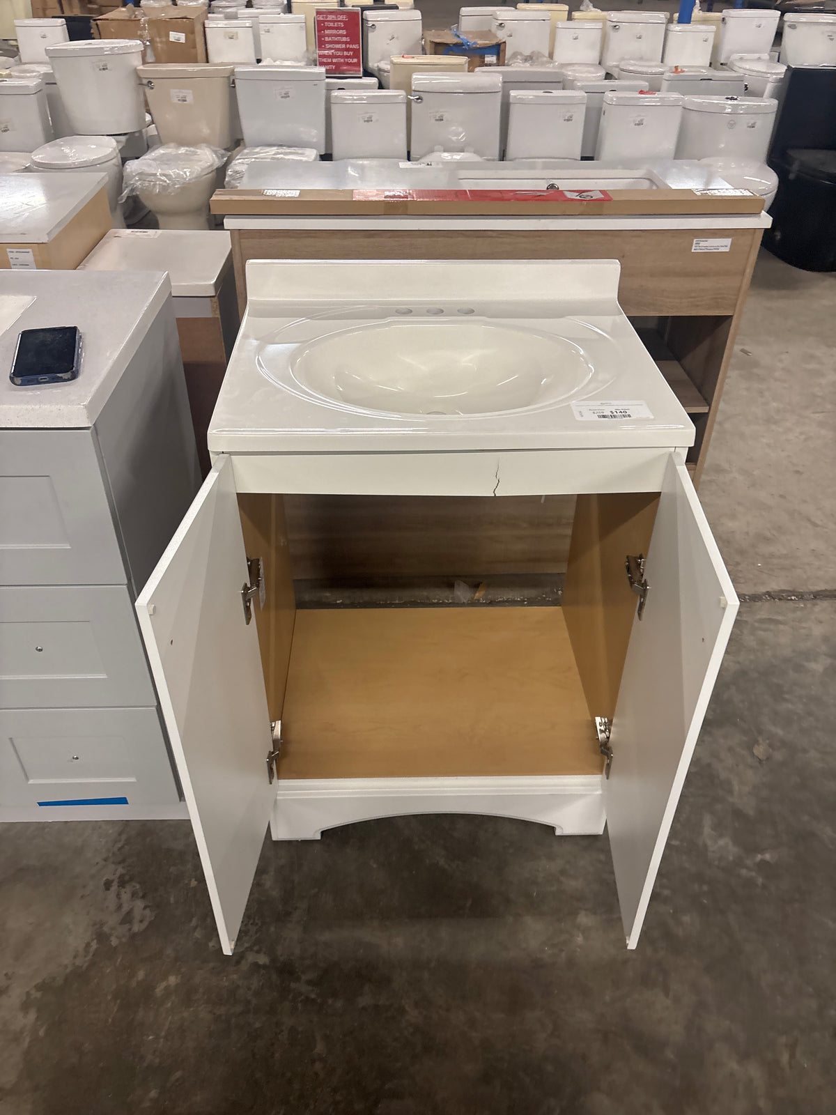 Everdean 25 in. W x 19 in. D x 34 in. H Single Sink Freestanding Bath Vanity in White with White Cultured Marble Top