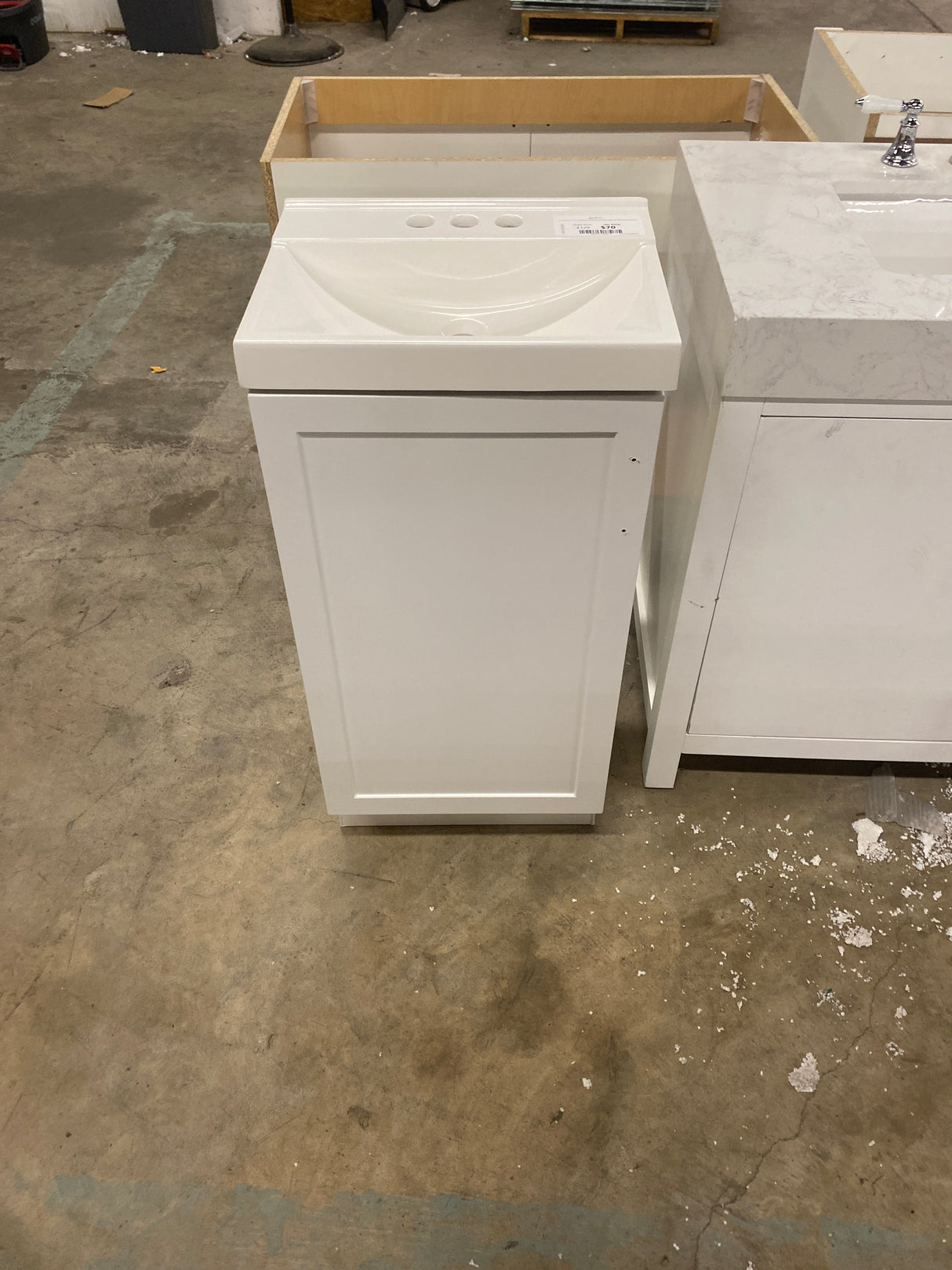 19 in. W x 18 in. D x 34 in. H Single Sink Freestanding Bath Vanity in White with White Cultured Marble Top