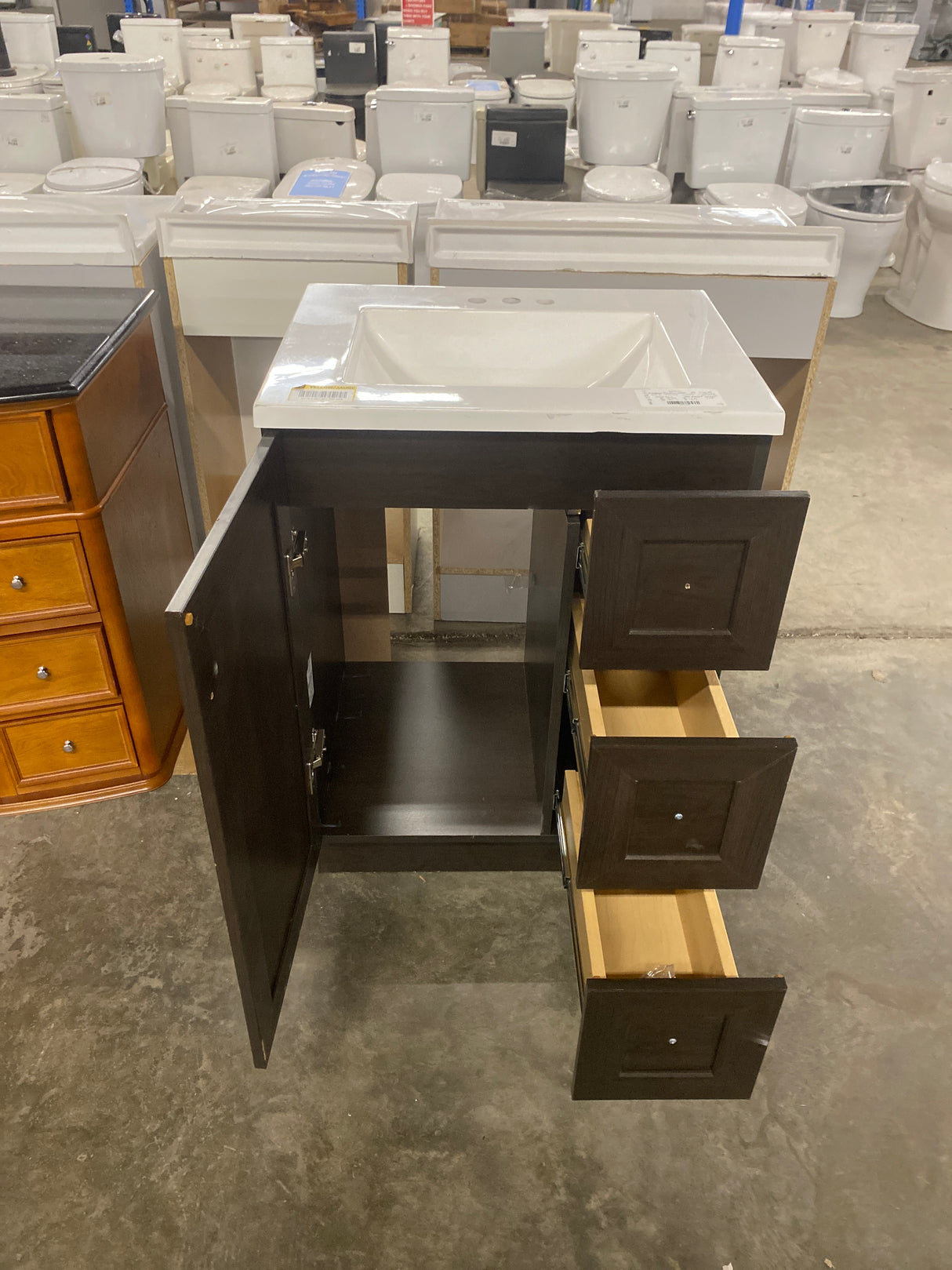 Bannister 25 in. Single Sink Dusk Bath Vanity with White Cultured Marble Top (Assembled)