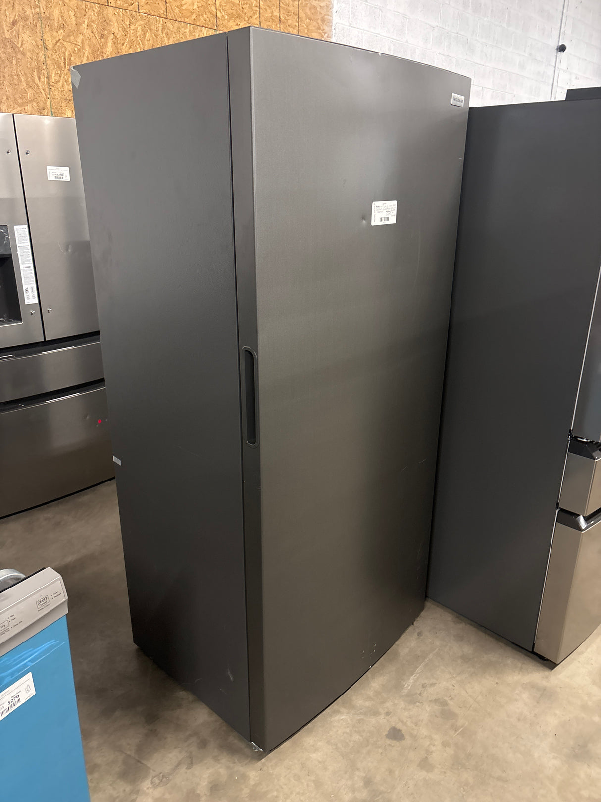 32.6 in. 20 cu. ft. Frost Free Defrost, Garage Ready Upright Freezer in Carbon