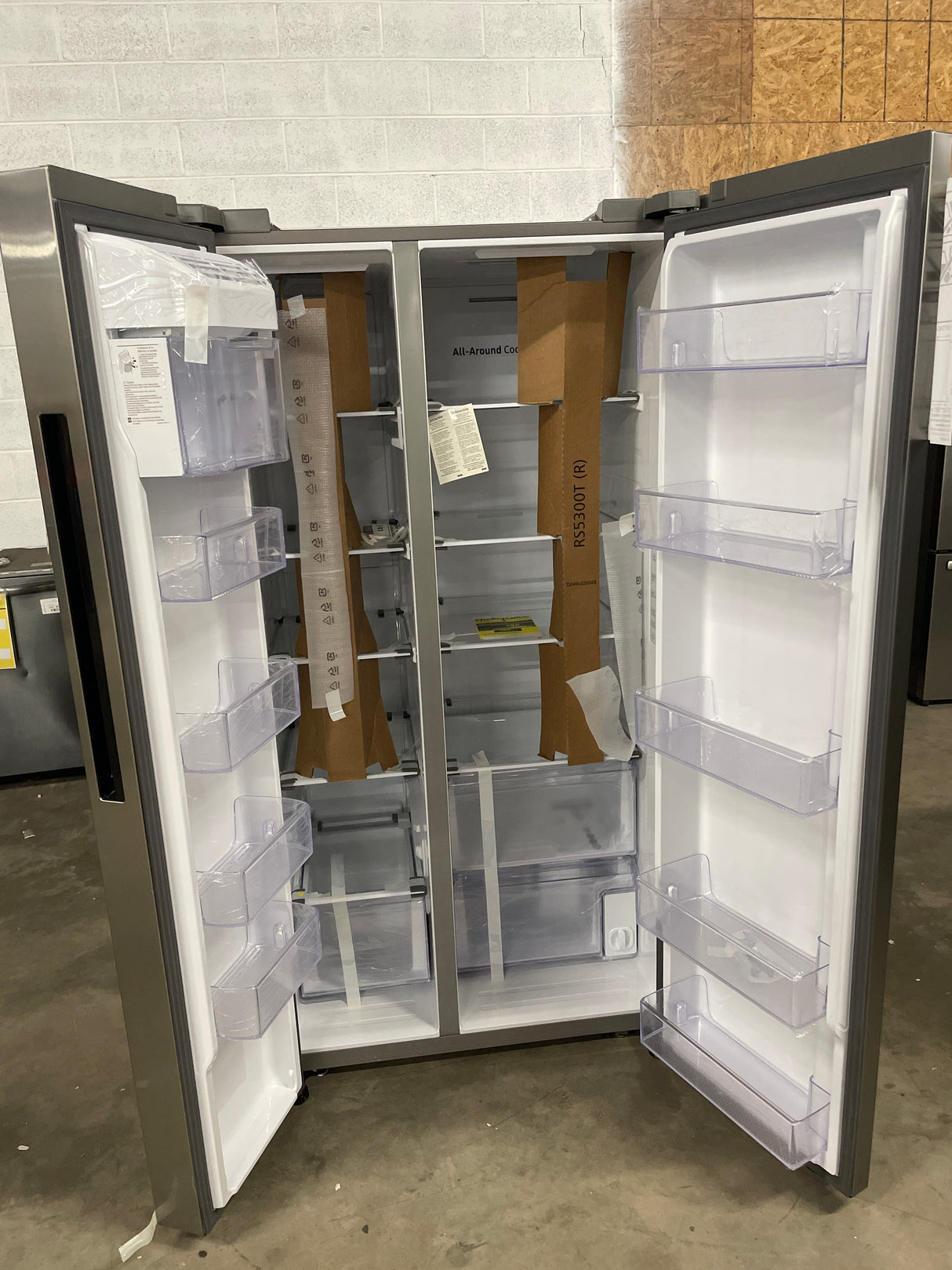 Samsung 28 cu. ft. Smart Side-by-Side Refrigerator