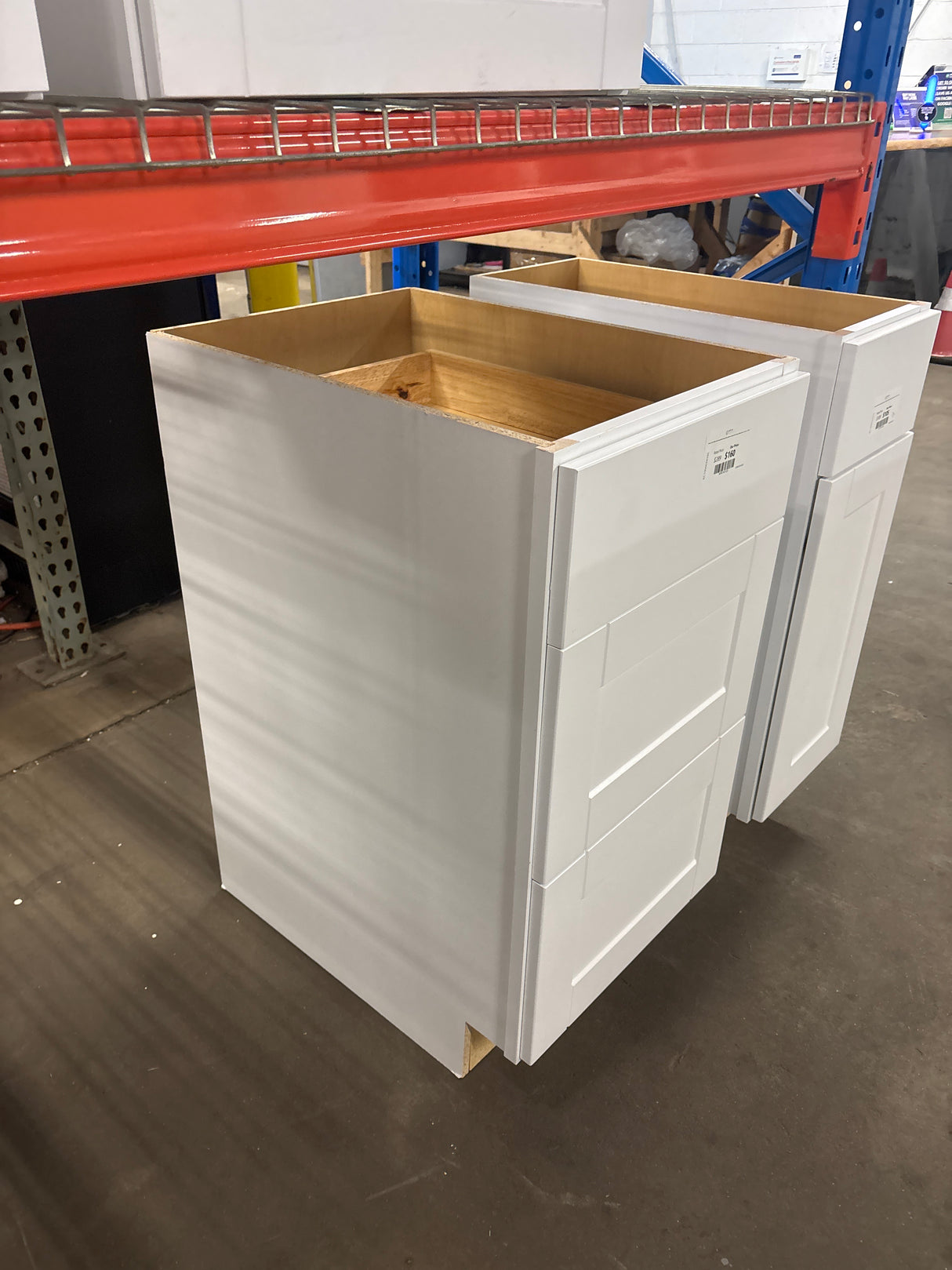 Shaker Satin White Stock Assembled Drawer Base Kitchen Cabinet with Drawer Glides (18 in. x 34.5 in. x 24 in.)