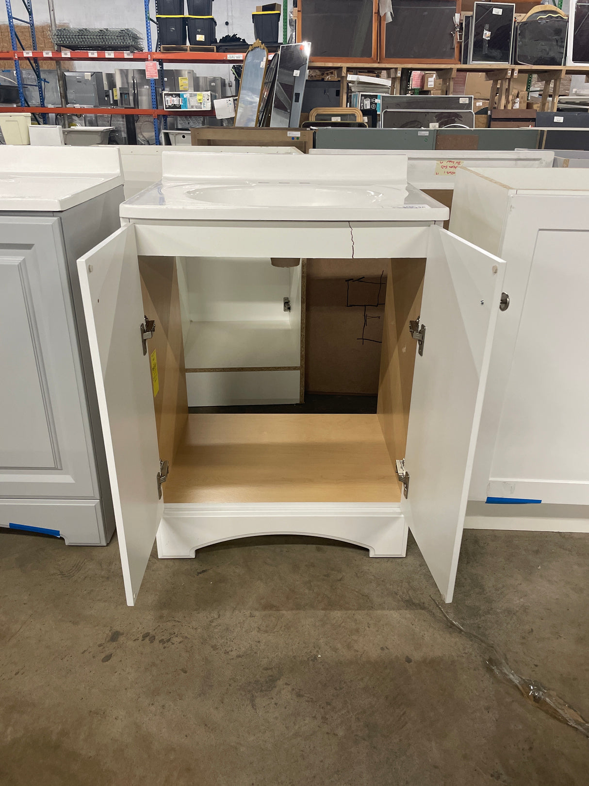 24 in. W x 18 in. D x 32 in. H Modern Freestanding Bathroom Vanity in White with White Ceramic Sink