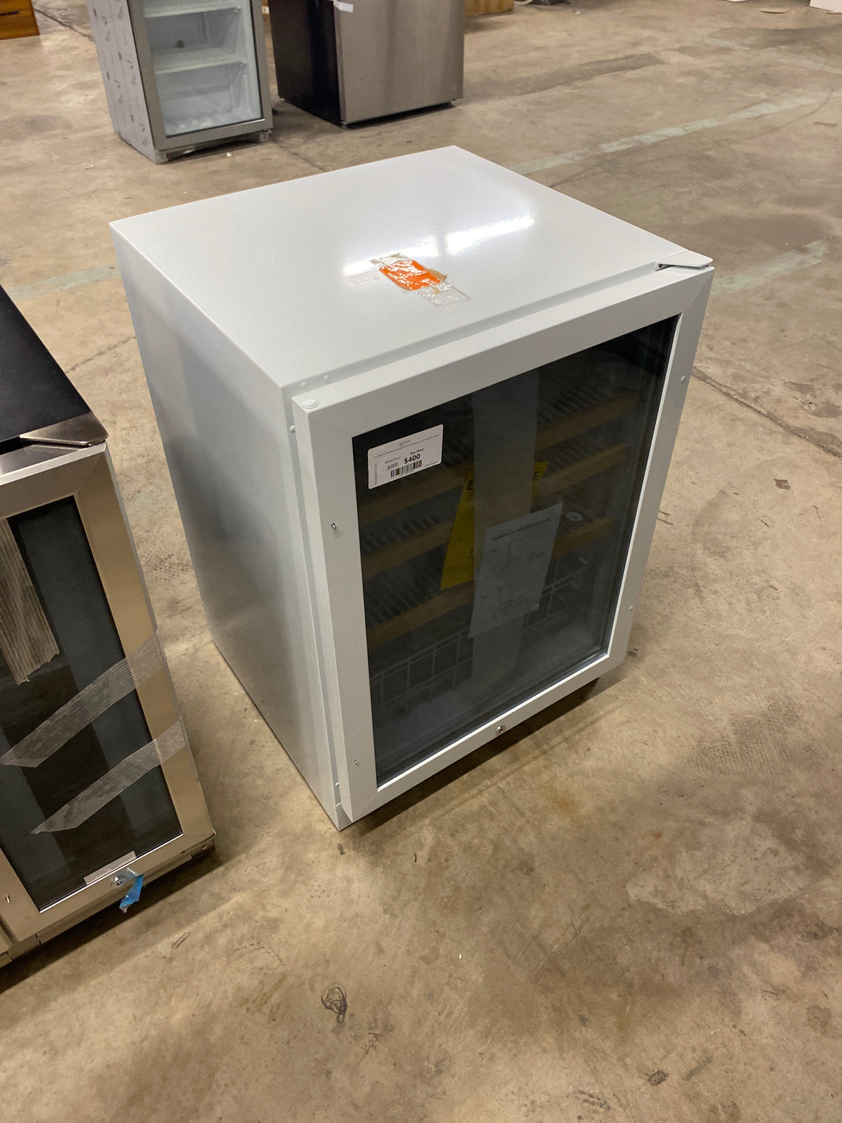 23.5 in. Single Zone 230-Can Beverage Cooler in White Built-In Mini Refrigerator 4.9 cu. ft. with Reversible Door Hinge