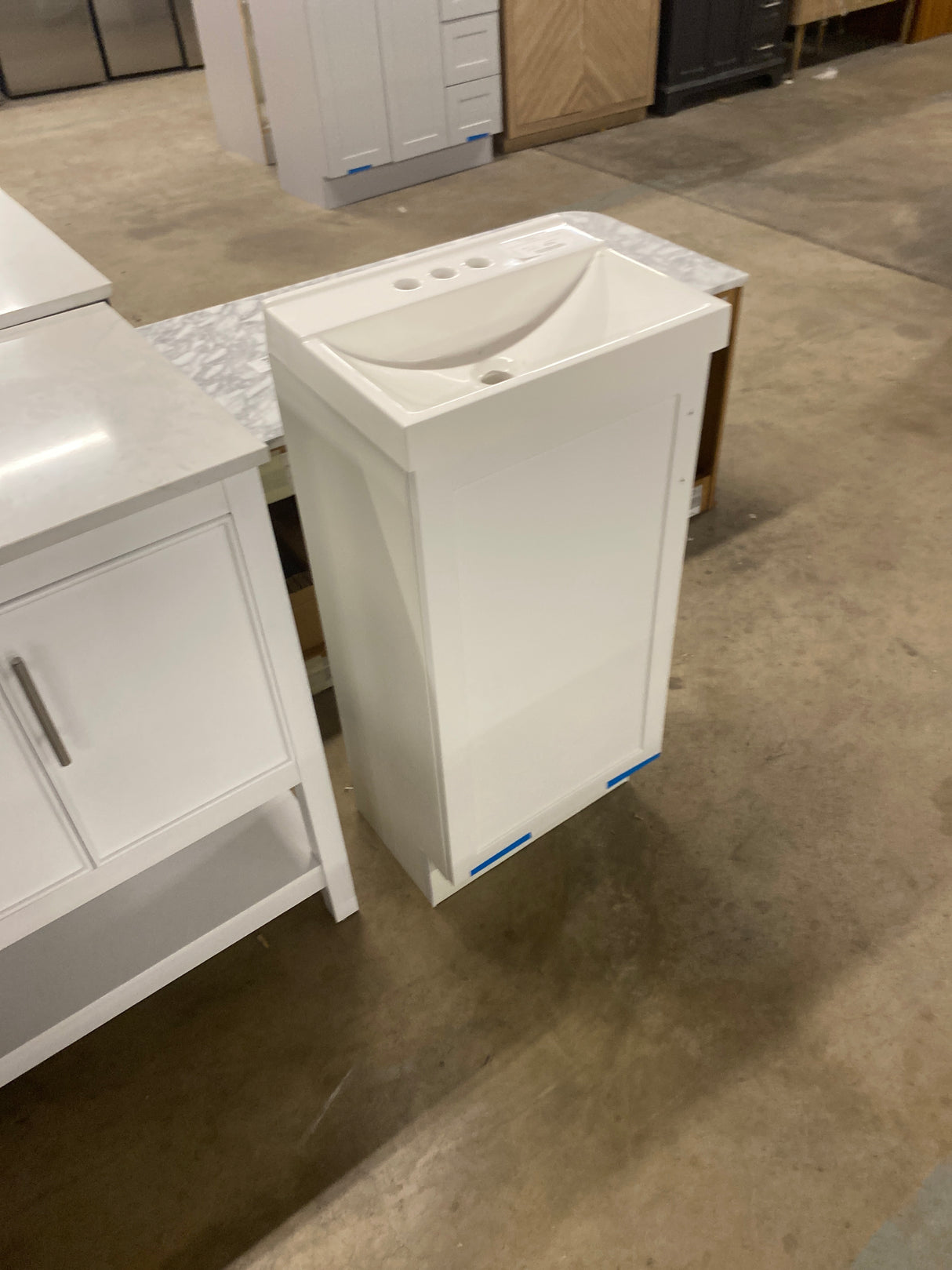 19 in. W x 18 in. D x 34 in. H Single Sink Freestanding Bath Vanity in White with White Cultured Marble Top