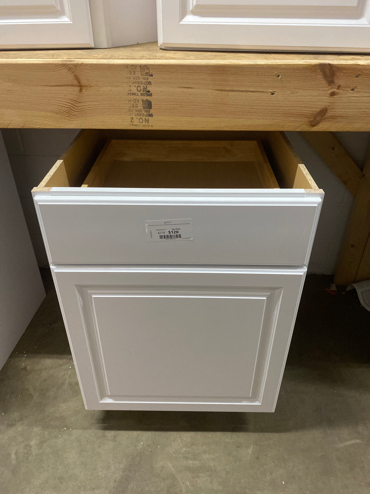 Hampton 24 in. W x 24 in. D x 34.5 in. H Assembled Base Kitchen Cabinet in Satin White with Drawer Glides