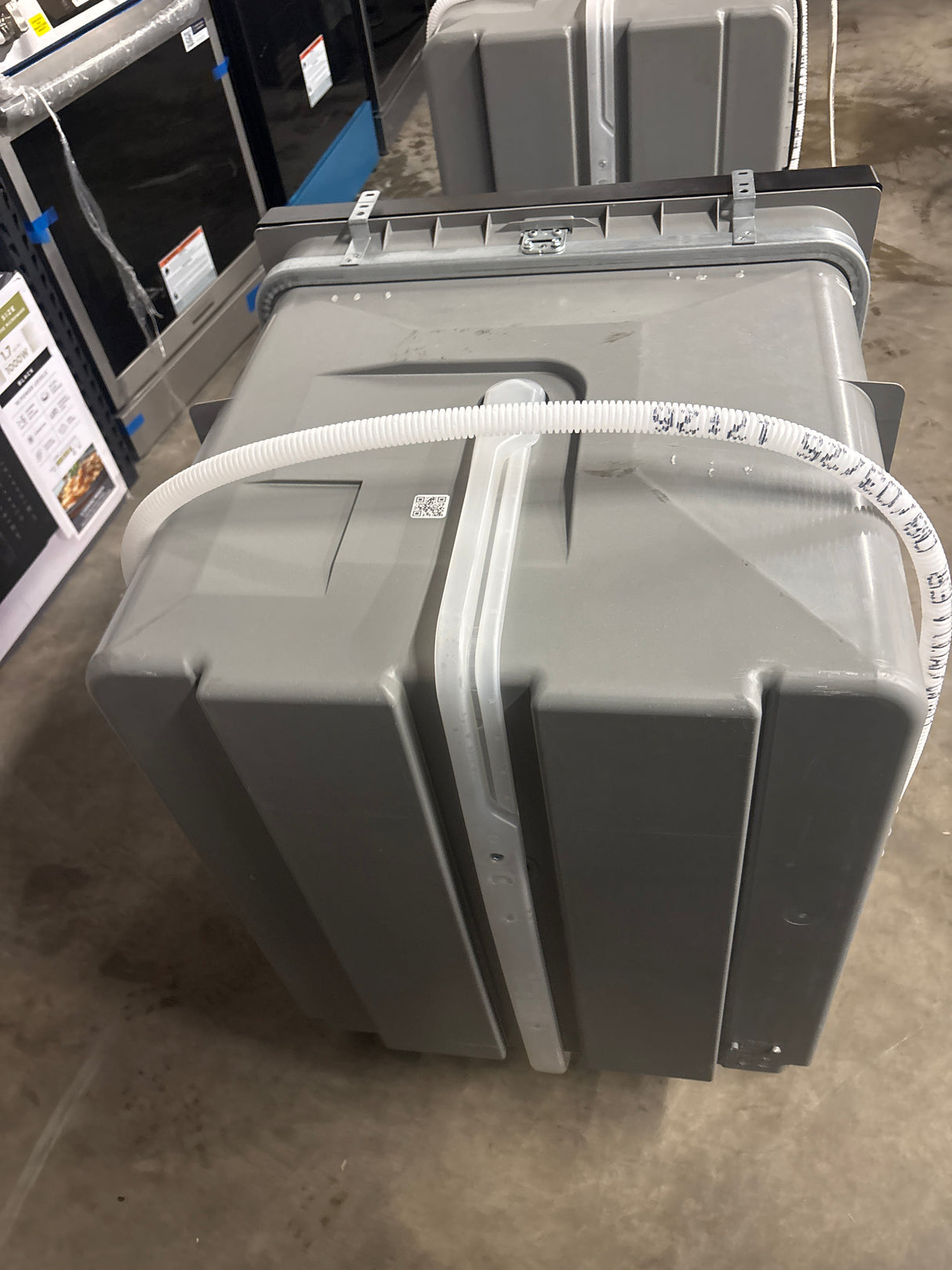 24 in. Front Control Smart Built-In Tall Tub 62 dBA Dishwasher in Stainless Steel