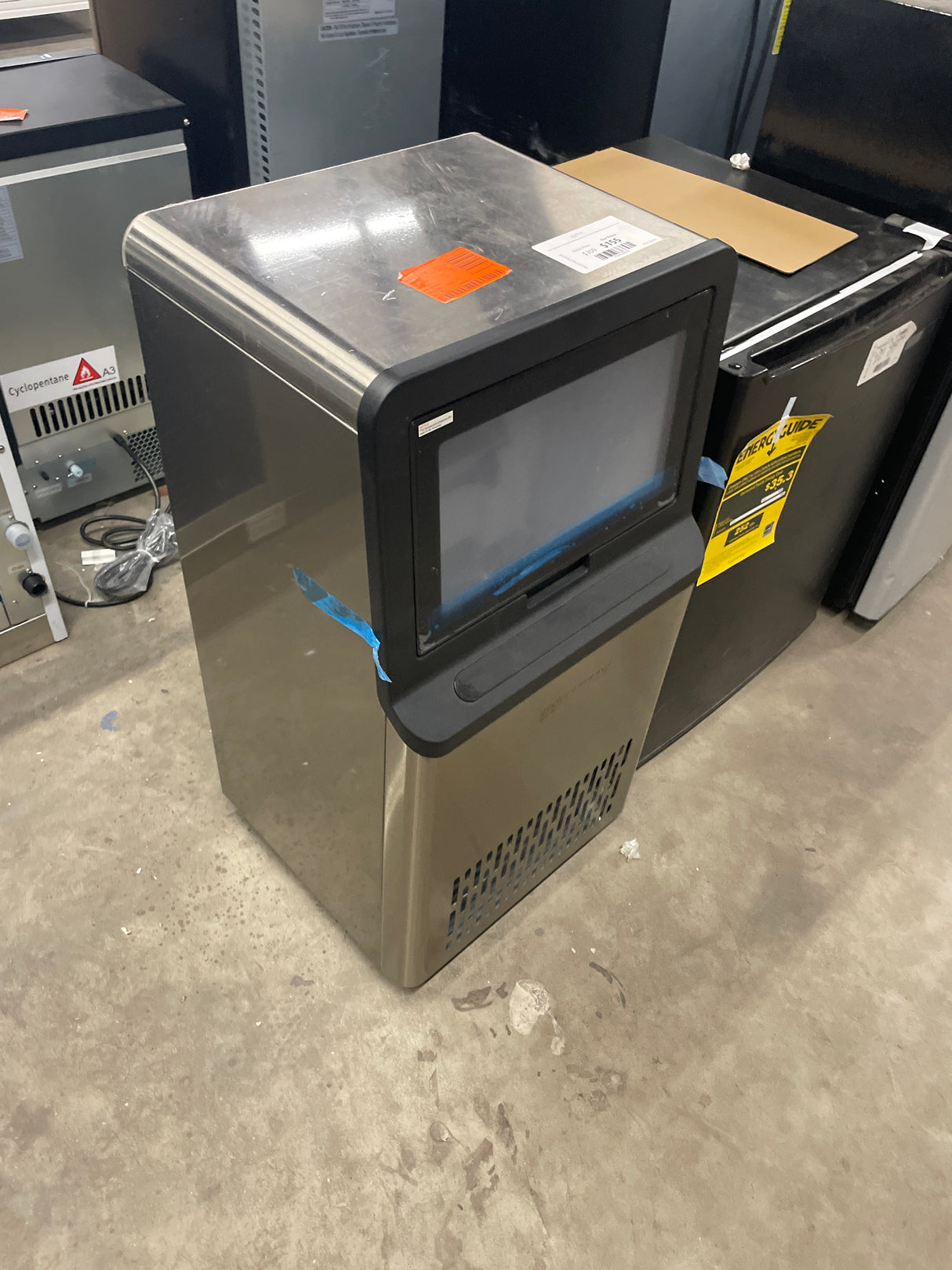 15.4 in. 105 lbs. / 24H Full Size Cube Freestanding Commercial Ice Maker in Stainless Steel, Clean Cycle and 3-Ice types
