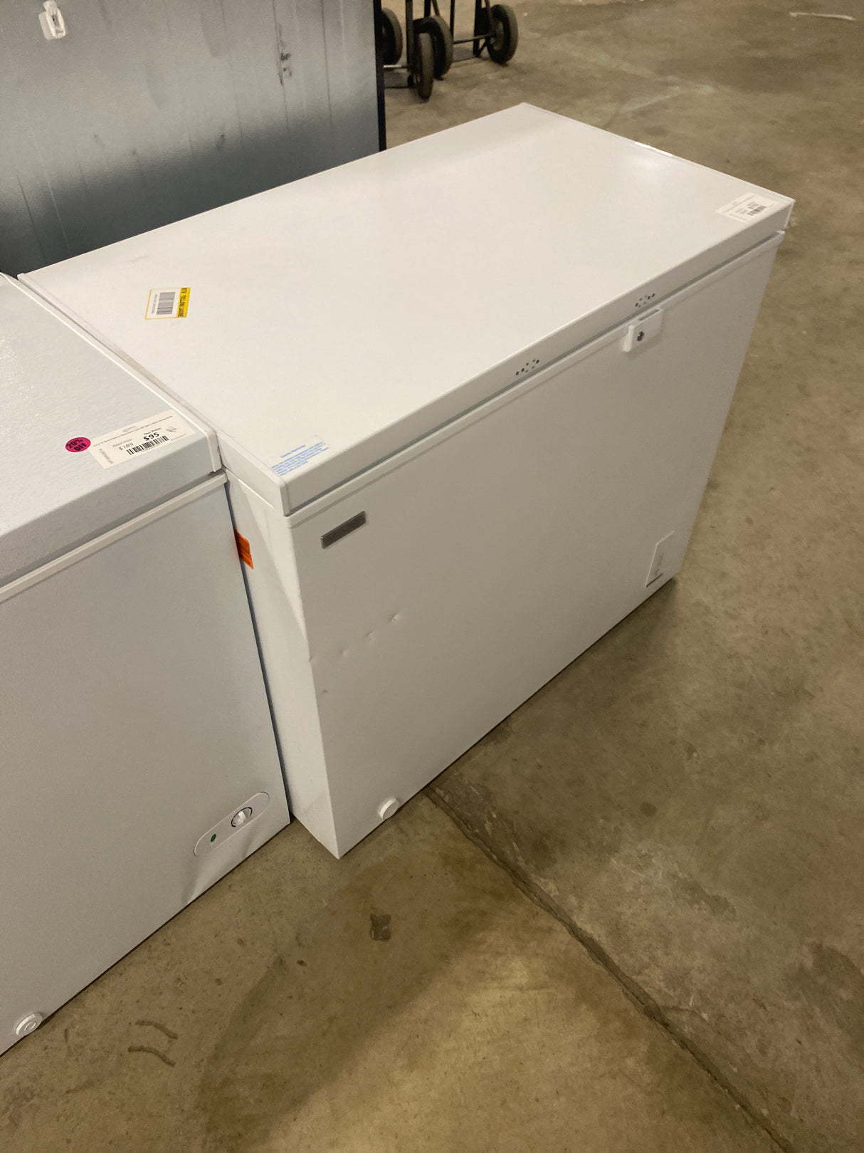 8.8 cu. ft. Hubspace Powered Manual Defrost Convertible Chest Freezer with LED Light in White