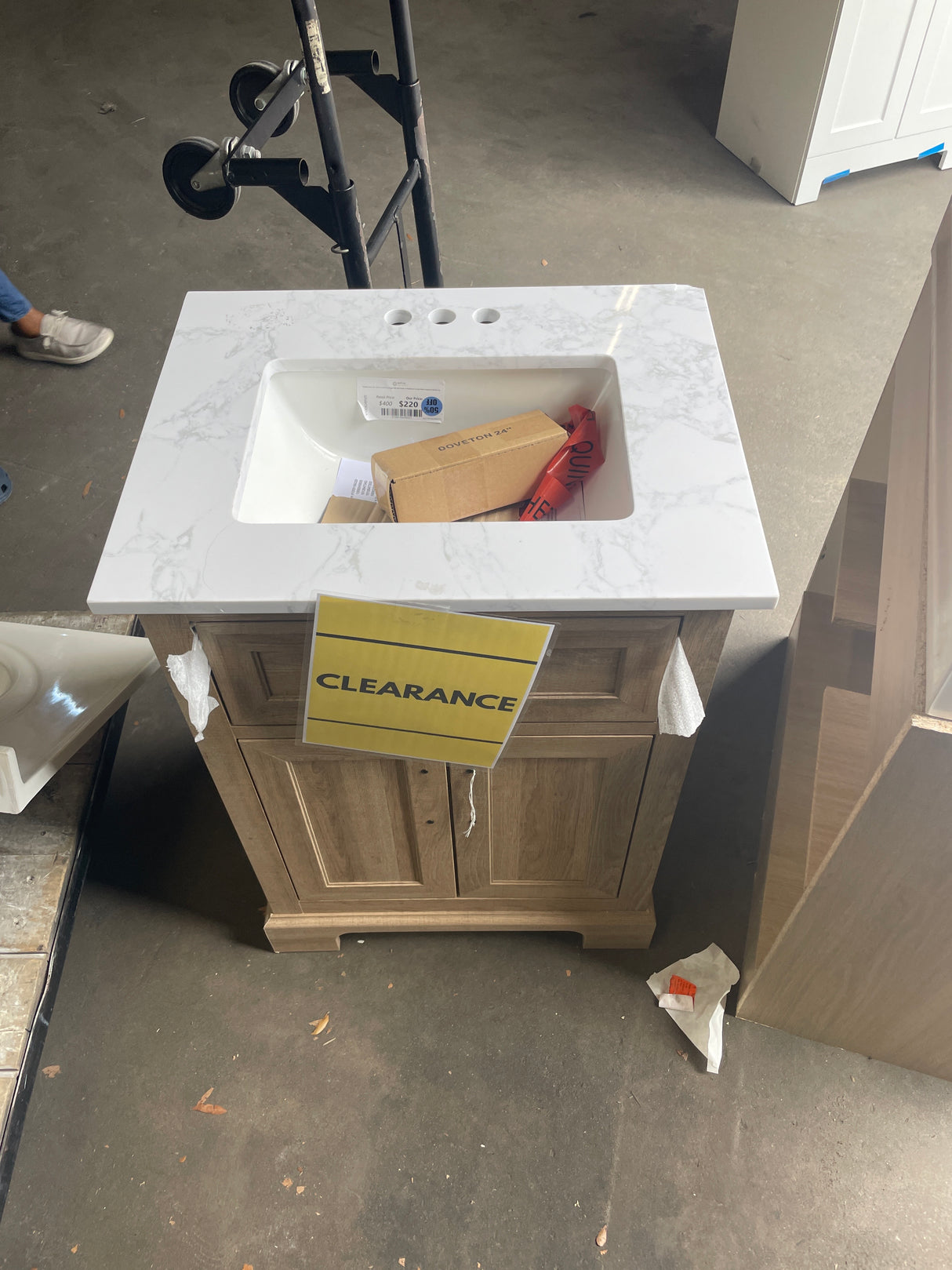 Doveton 24 in. W x 19 in. D x 34.5 in. H Single Sink Bath Vanity in Weathered Tan with White Engineered Marble Top