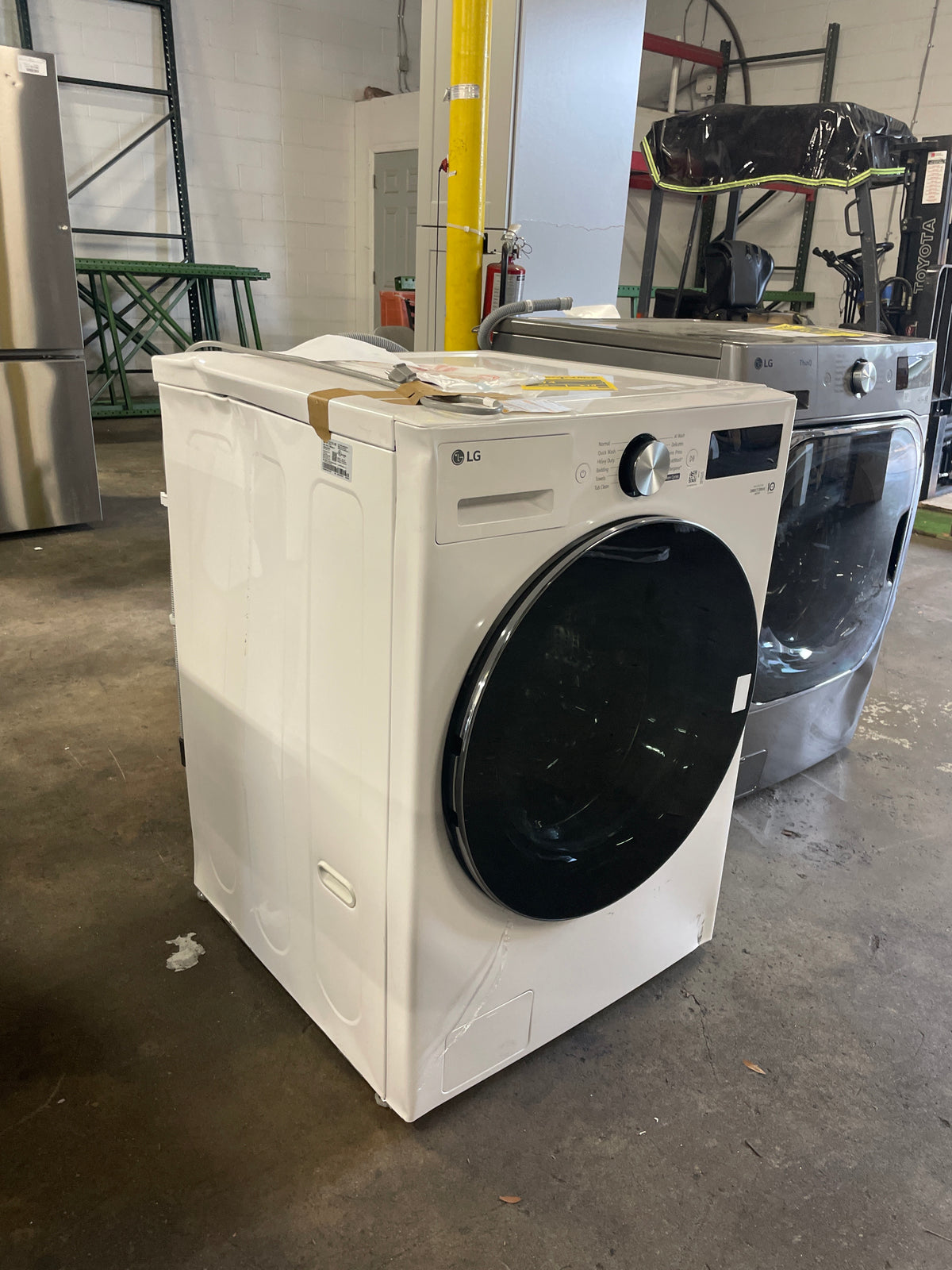 LG 5.0 cu. ft. Mega Capacity Smart Front Load Washer with TurboWash