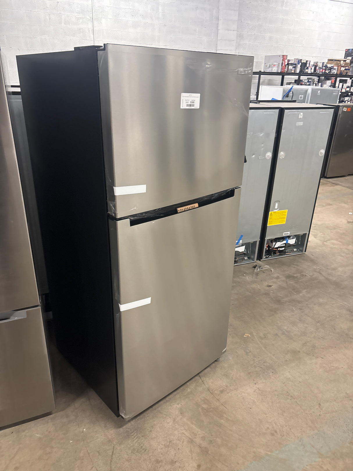 18.1 cu. ft. Top Freezer Refrigerator in Fingerprint Resistant Stainless Look, Garage Ready