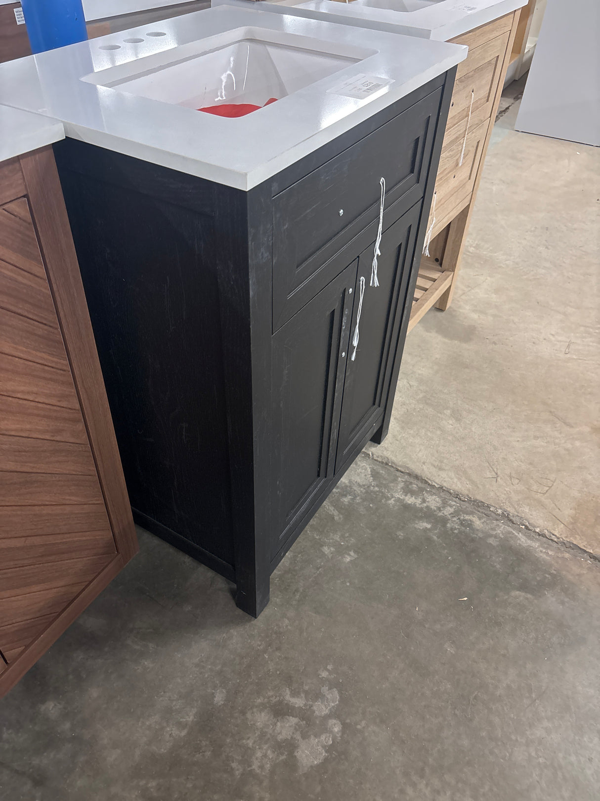 Beaufort 24 in. Single Sink Black Bath Vanity with White Engineered Stone Top (Assembled)